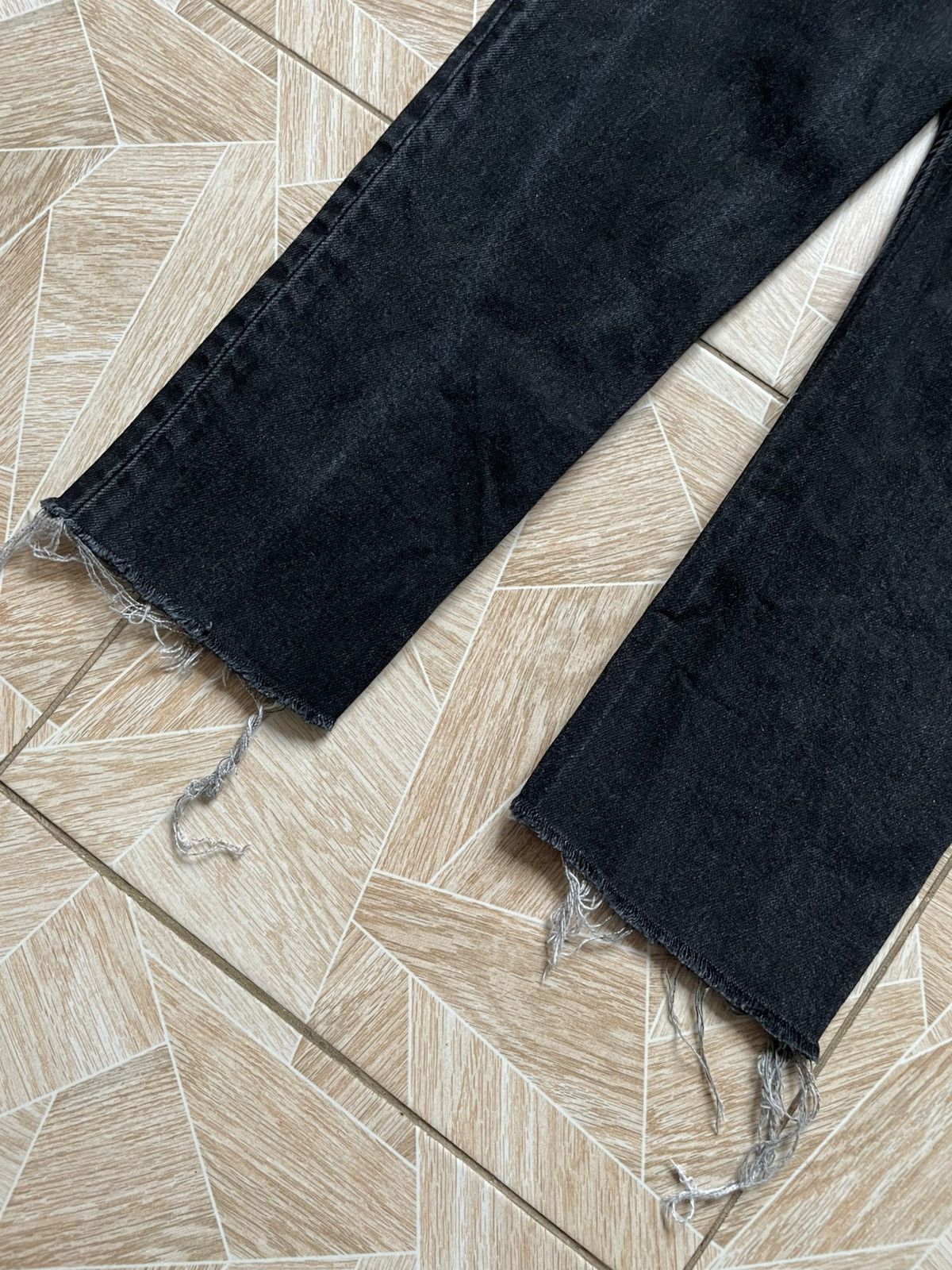 Helmut Lang Italy Helmug Lang Black Masc Hi Straight Cropped Denim Jeans Size 25" / US 0 / IT 36 - 11 Thumbnail