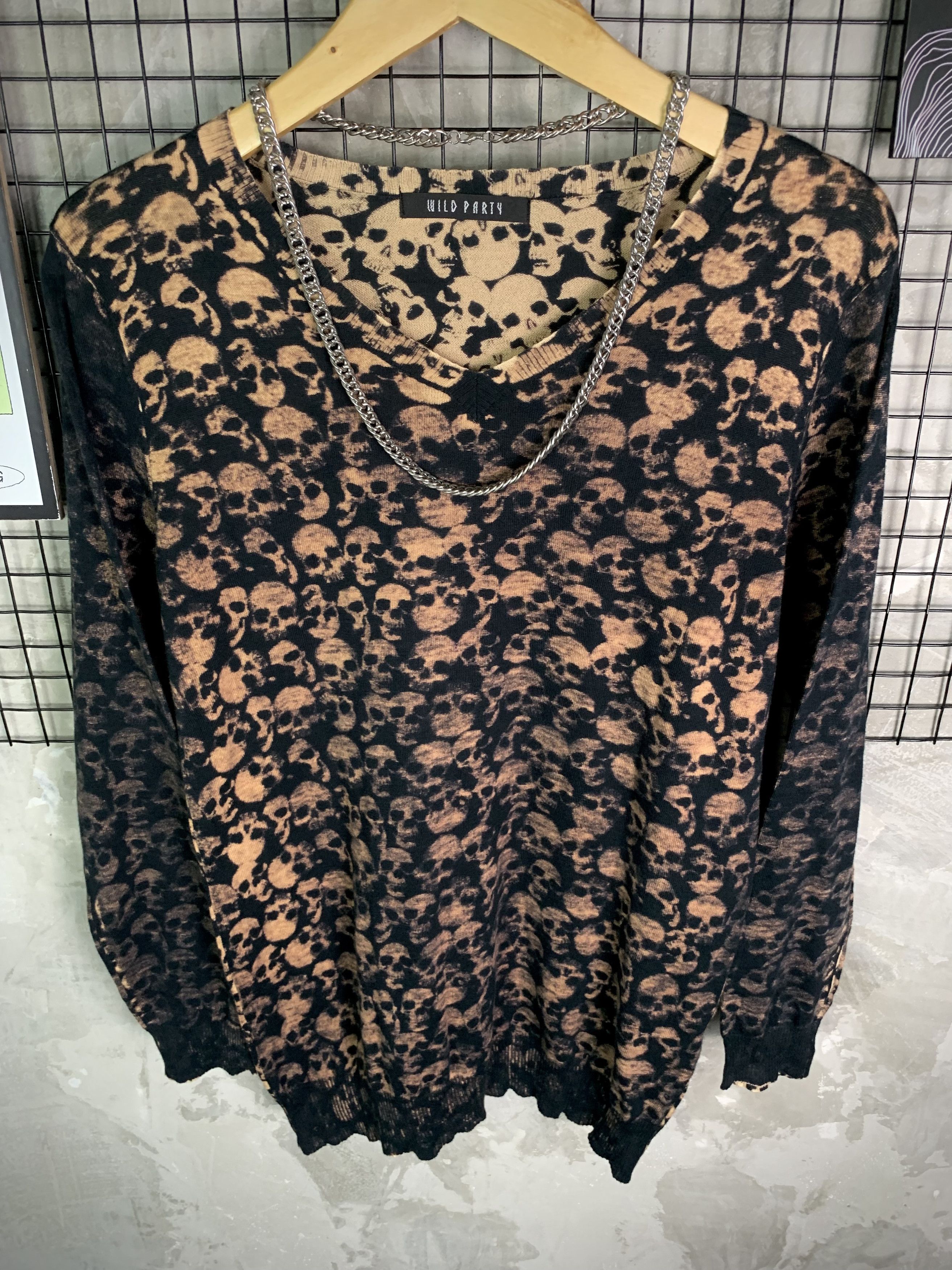 Hysteric Glamour Y2K Grunge Punk Wild Party Skull Pattern V-neck LS Size US M / EU 48-50 / 2 - 4 Thumbnail