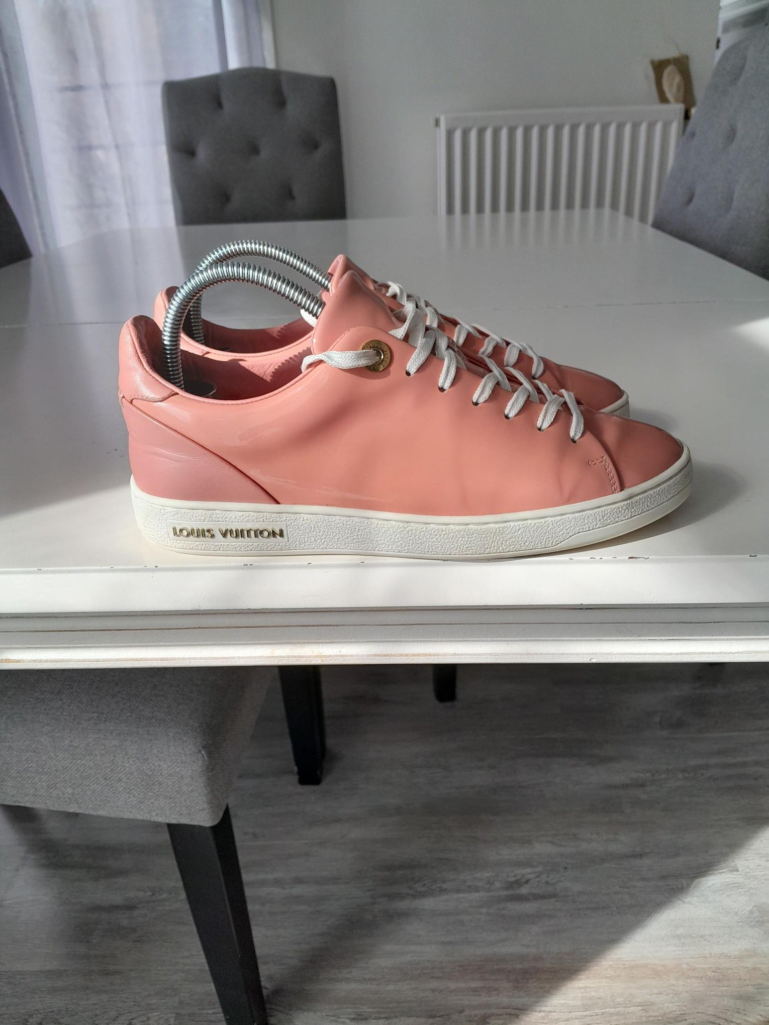 Louis Vuitton BASKETS LOUIS VUITTON FRONTROW Size US 6 / IT 36 - 3 Thumbnail