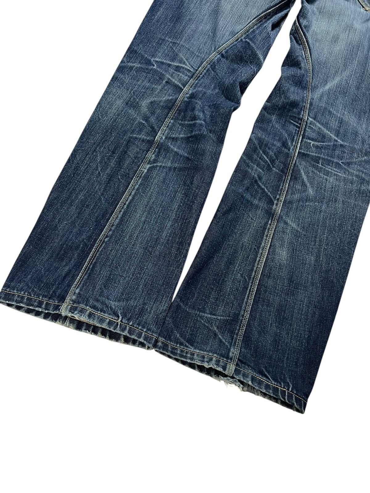 If Six Was Nine × Le Grande Bleu (L.G.B.) × Levi's Vintage Clothing 💥Flare💥 Vintage Levis Engineered Jeans June9 1999 Very Rare Size US 32 / EU 48 - 7 Thumbnail