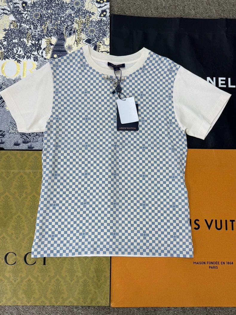 Louis Vuitton Louis Vuitton Blue White Checker Chain T-shirt Size US XS / EU 42 / 0 - 1 Thumbnail