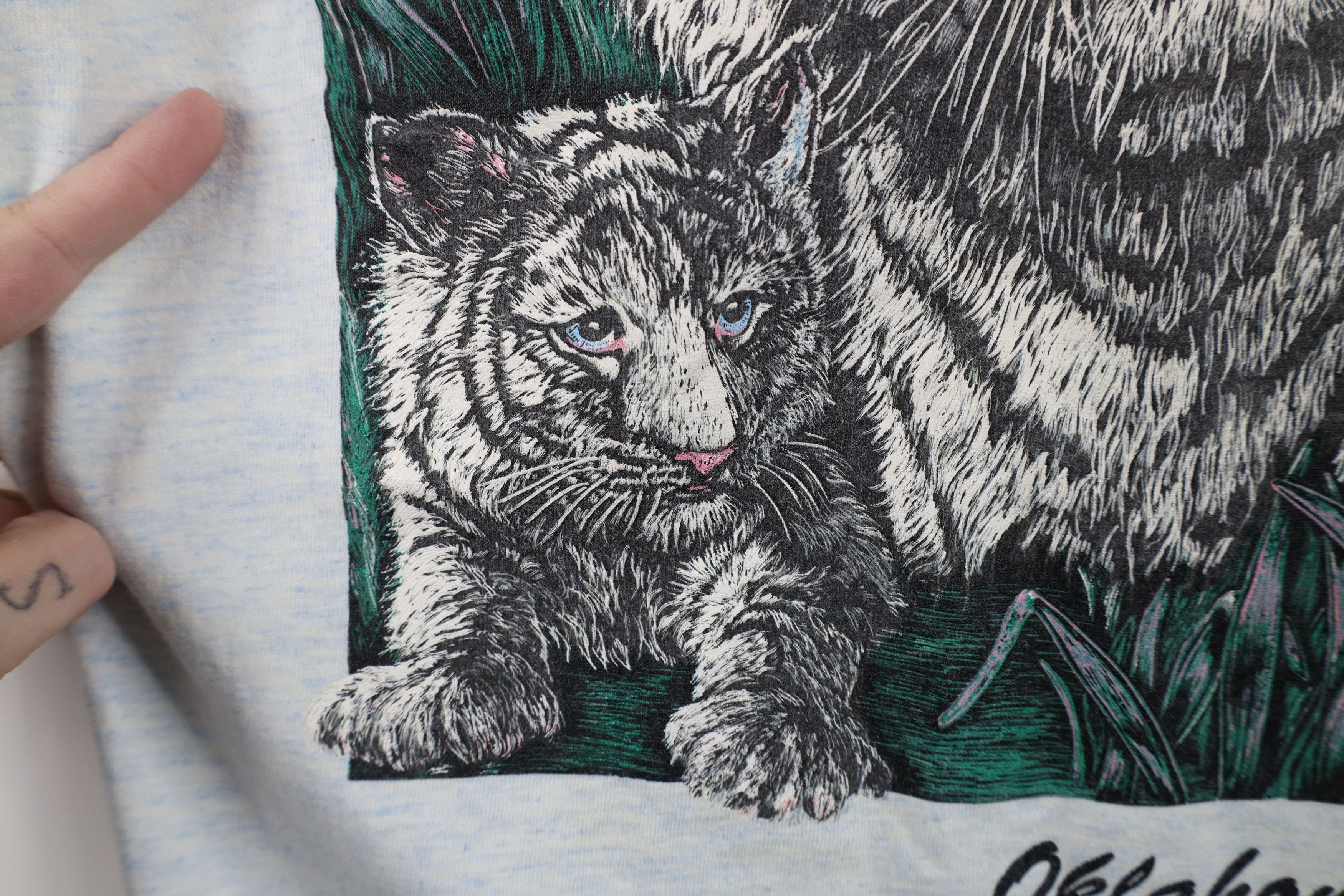 Vintage Vintage 90s Streetwear Big Cat Short Sleeve T-Shirt USA Size US L / EU 52-54 / 3 - 11 Thumbnail