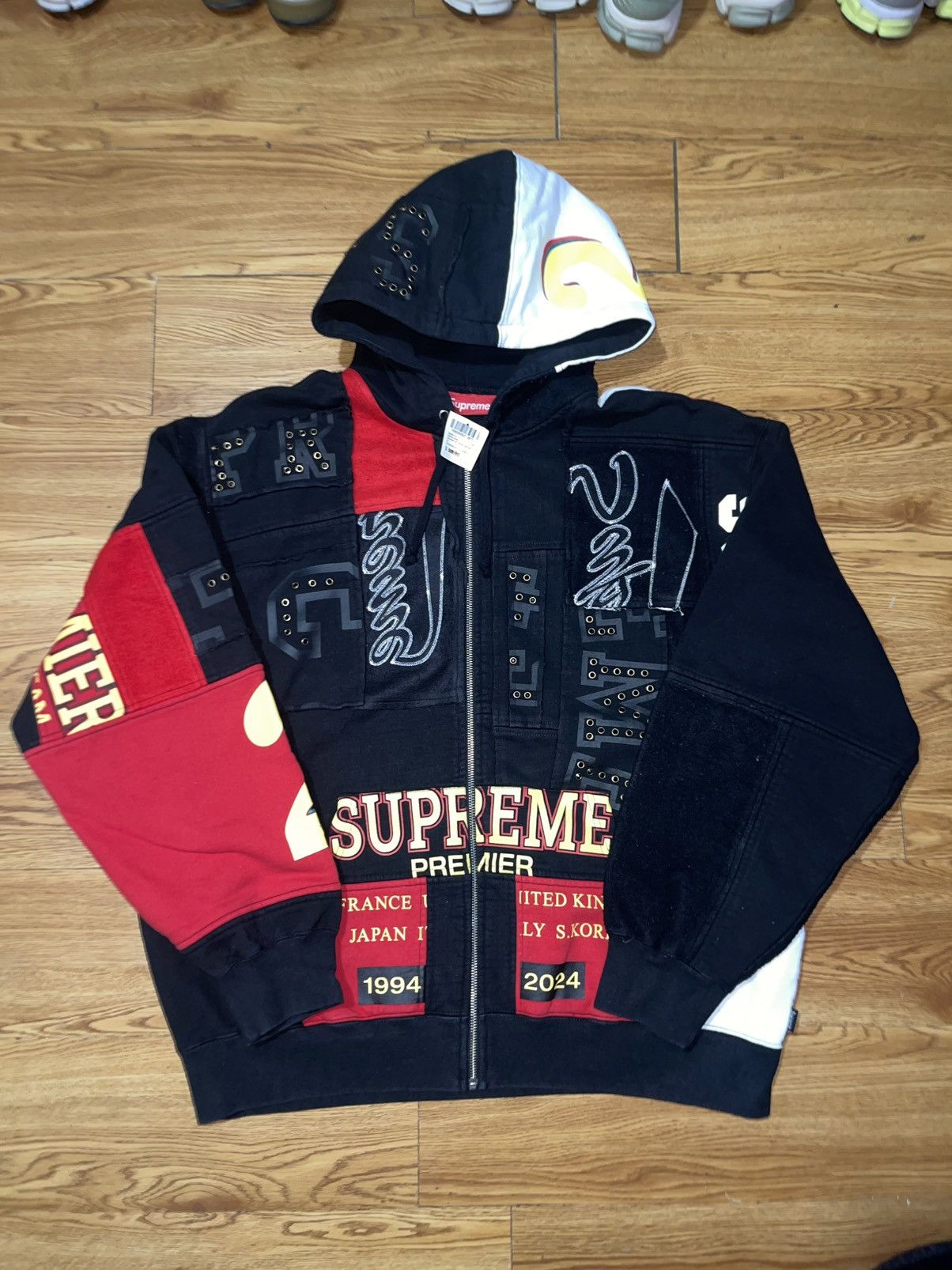 トップス Supreme Frank Frazetta Zip Up Hoodie L Fall/Winter 2024 Preview – Supreme