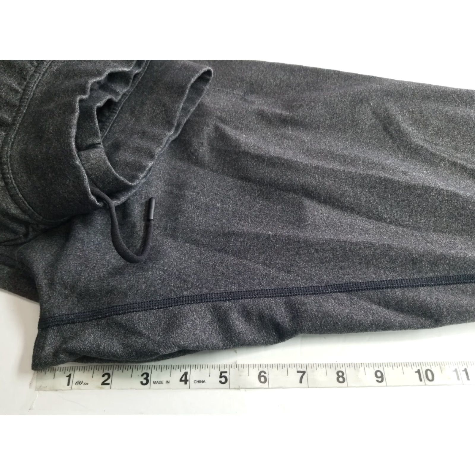 Lululemon Lululemon Joggers Mens Large Gray Athletic Sweatpants Pockets Zip Pocket Breathable Slimming Stretch See All Pic Size US 33 - 4 Thumbnail