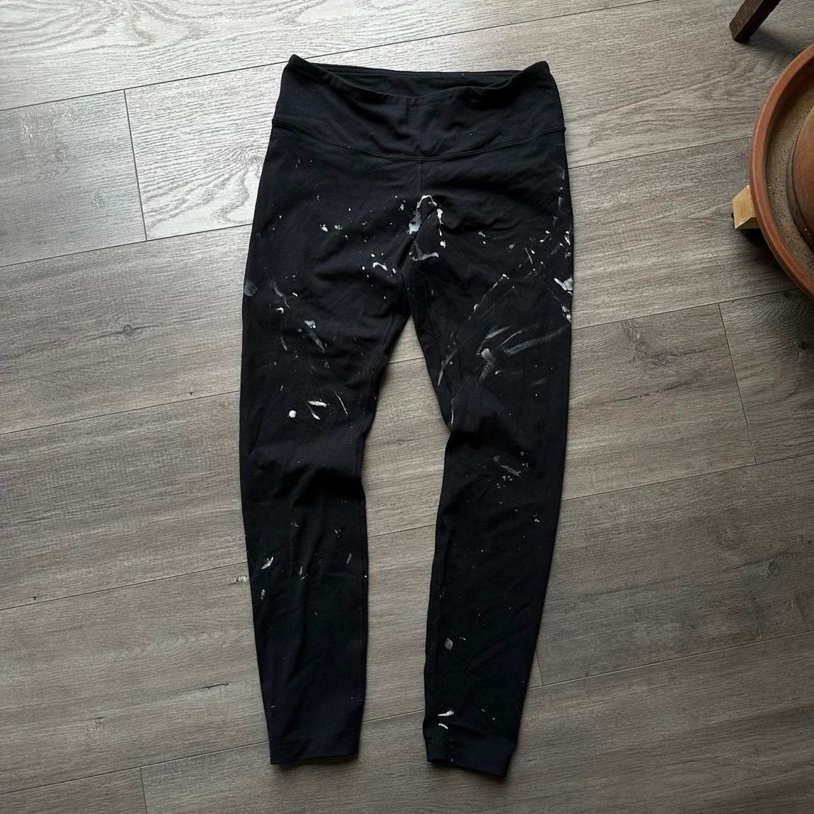 Lululemon × Vintage Painter Thrashed Lulu Lemon Black Leggings Yoga Pants Size 28" / US 6 / IT 42 - 1 Thumbnail