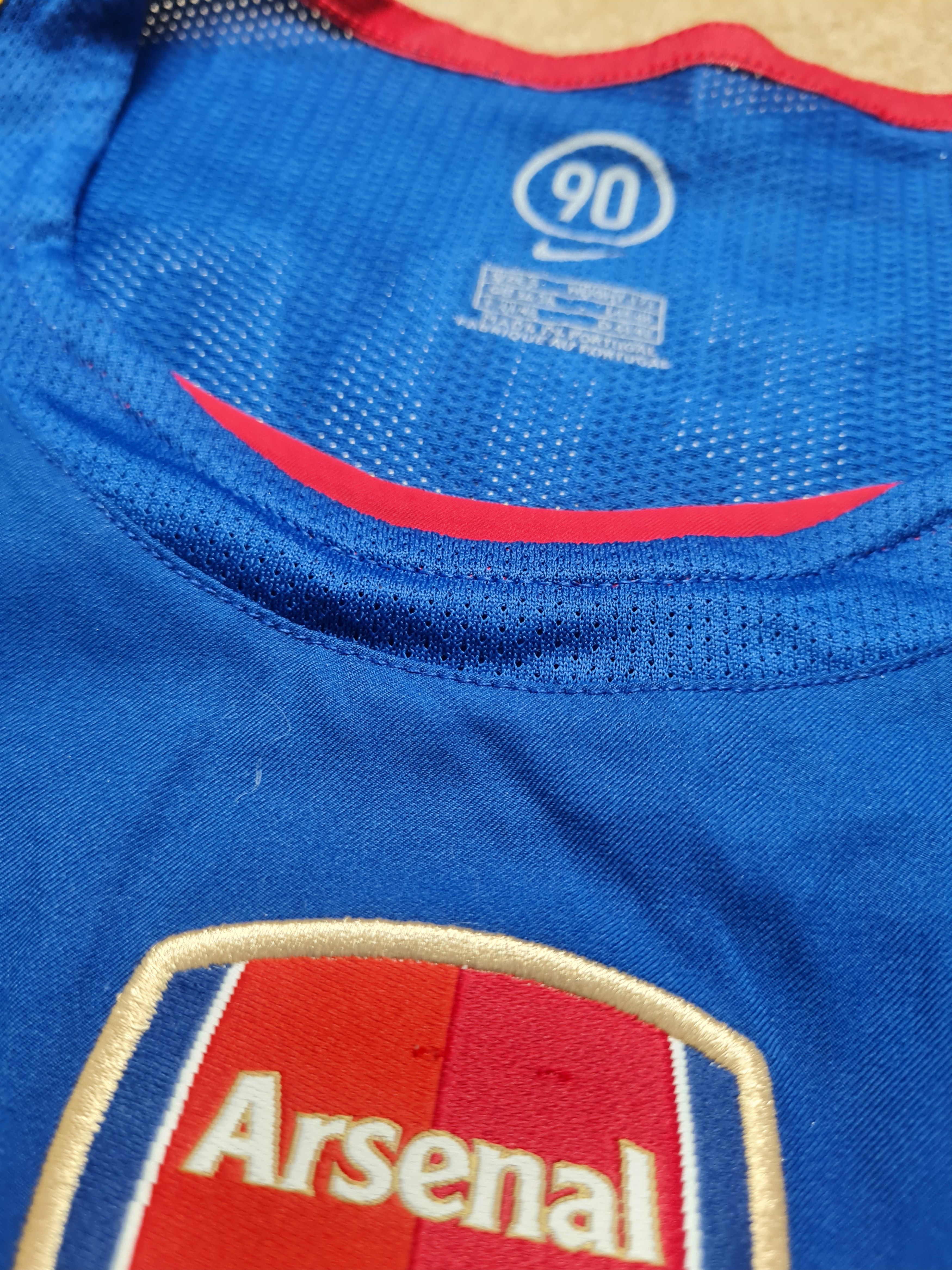 Nike Jersey Nike Arsenal 2004-2005 Rare Away Kit Soccer Shirt #8 Size US S / EU 44-46 / 1 - 11 Thumbnail