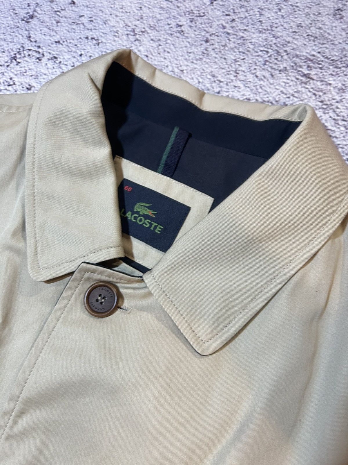 Lacoste Lacoste Vintage Beige Trench Coat Classic Mac Coat Size 60 Size US L / EU 52-54 / 3 - 3 Thumbnail