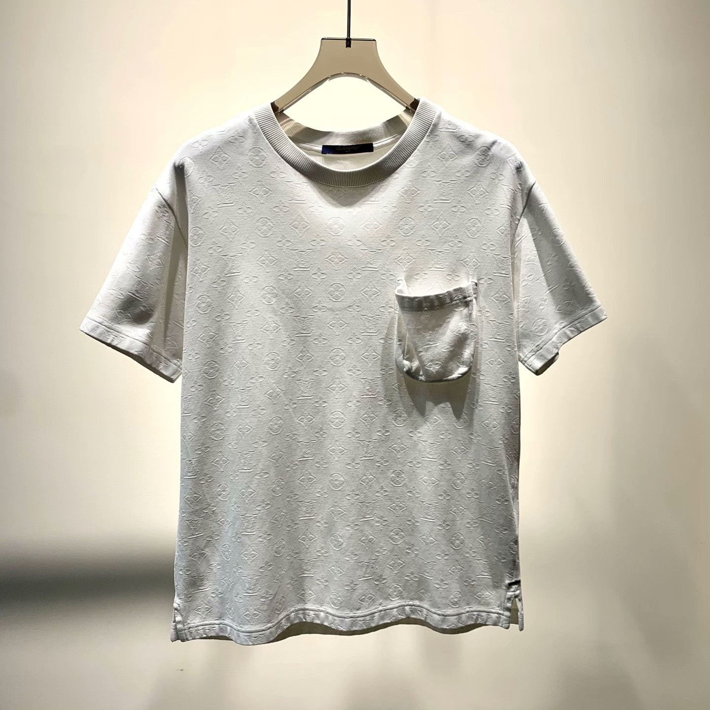 Louis Vuitton Louis Vuitton T-Shirt M Men Size US M / EU 48-50 / 2 - 1 Thumbnail