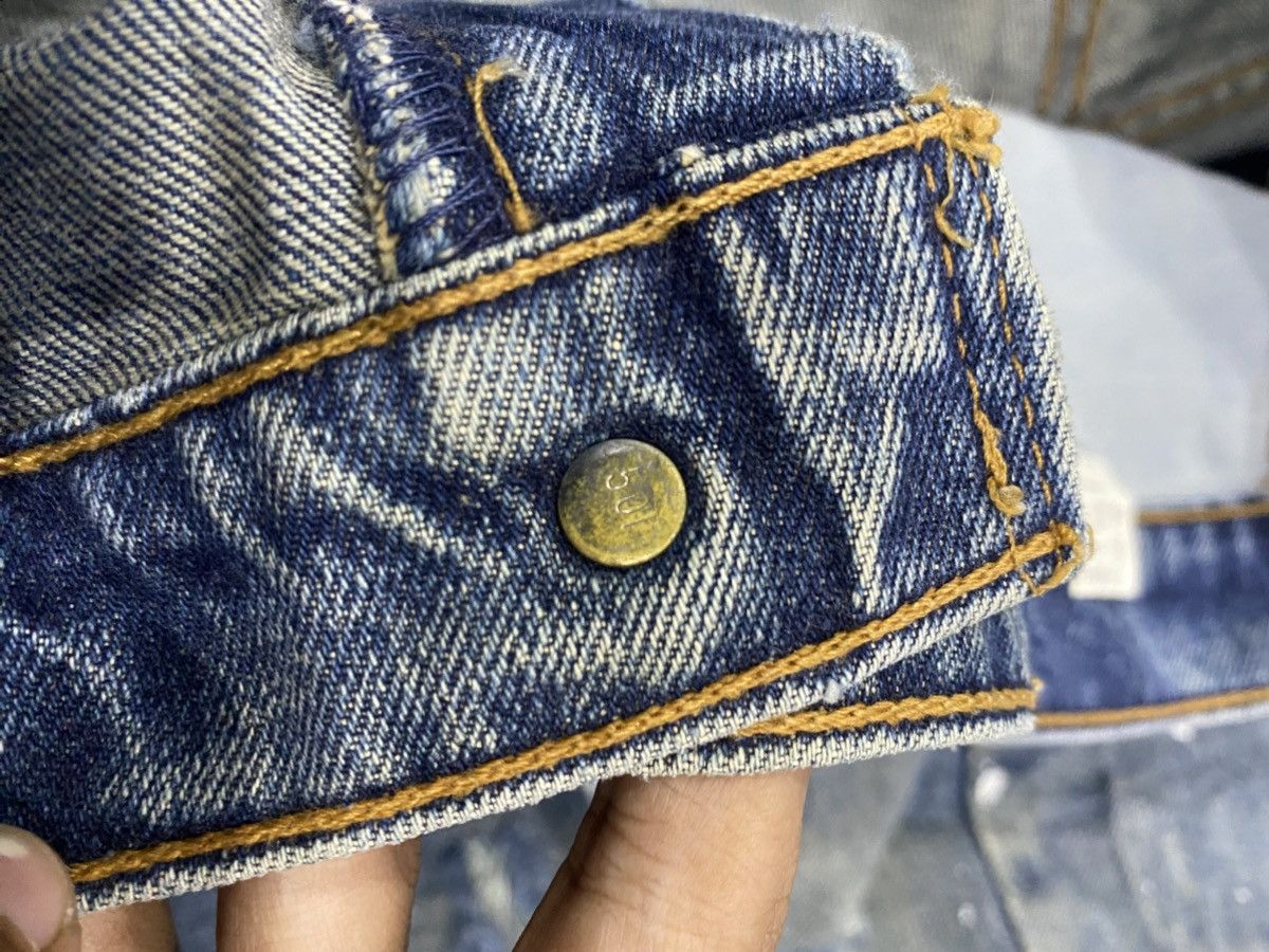 Levi's Vintage Clothing Vintage Levi’s 519 Distressed Denim Jeans Size US 30 / EU 46 - 14 Thumbnail