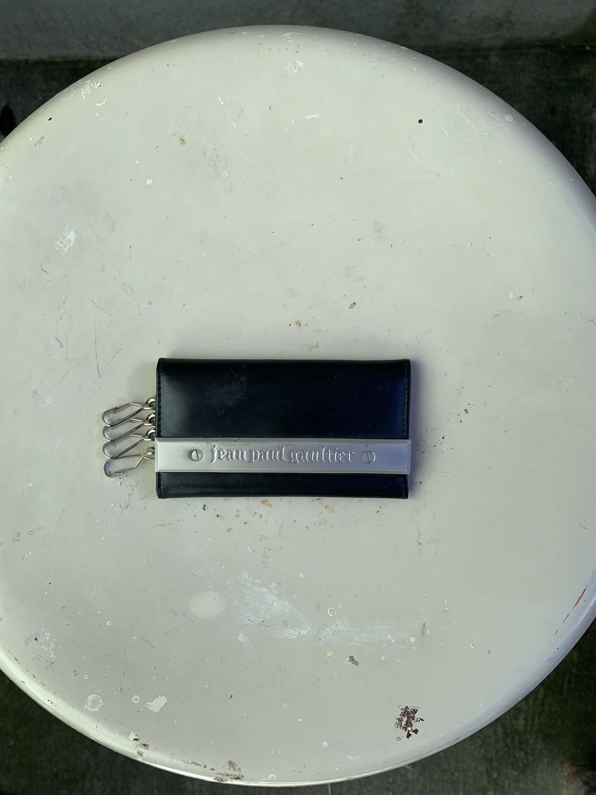 Jean Paul Gaultier Embossed Logo Metal Plate Keyholder Size ONE SIZE - 1 Thumbnail