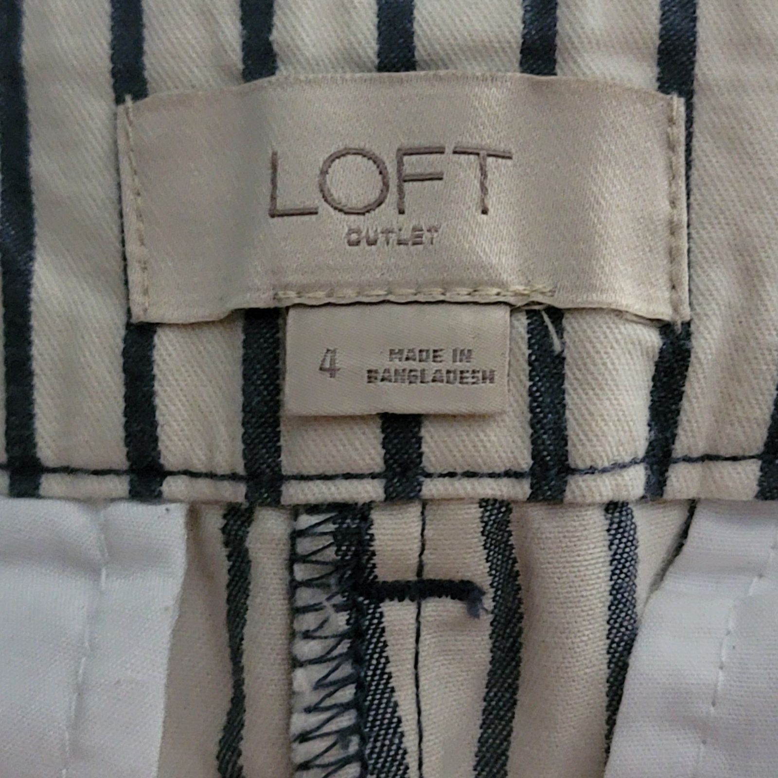 Loft LOFT Cotton Nautical Pinstripe Shorts Size 27" / US 4 / IT 40 - 6 Thumbnail