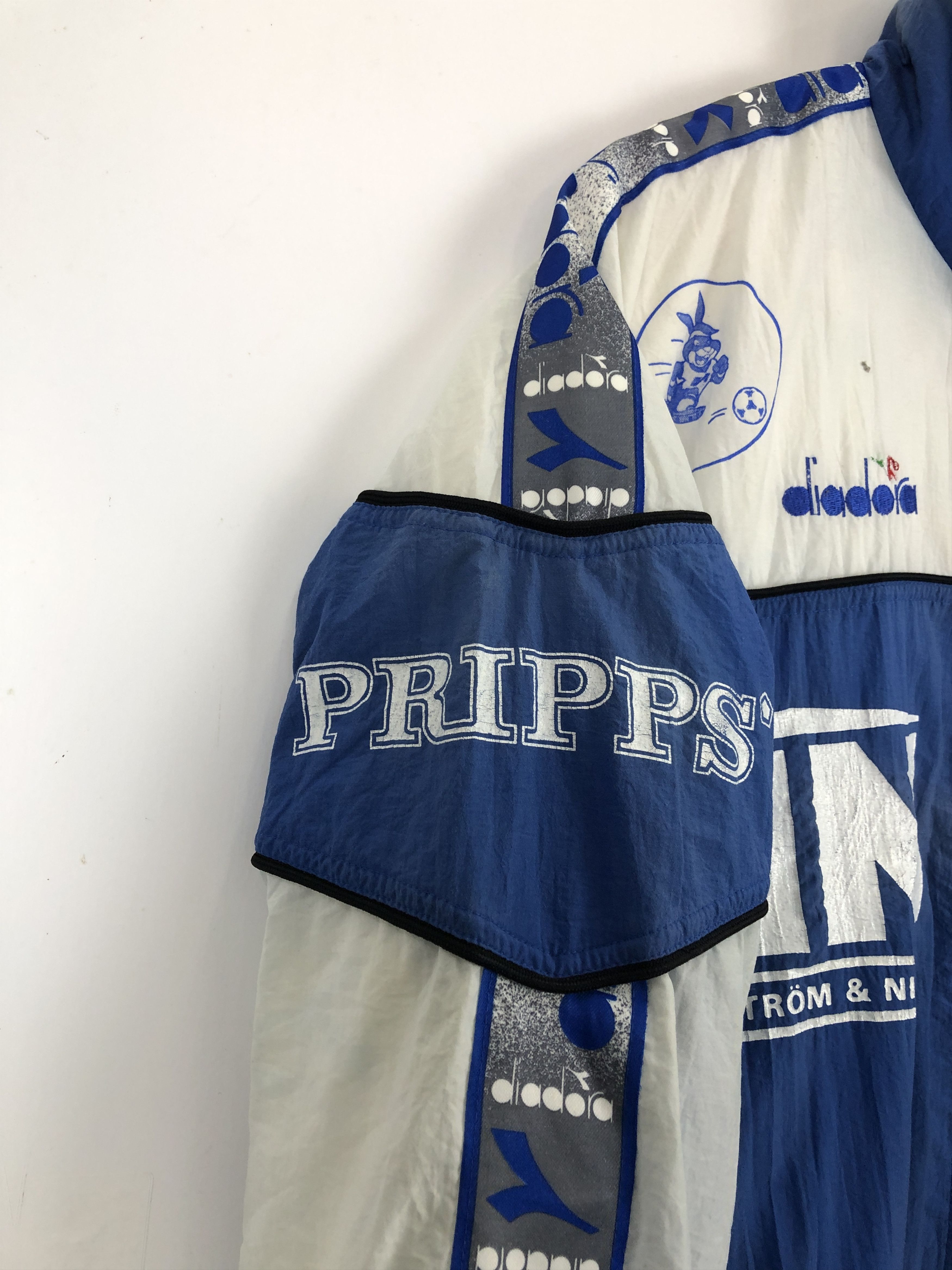 Diadora Vintage 90s Diadora Windbreaker Zipper Light Jacket J1689 Size US XL / EU 56 / 4 - 9 Thumbnail