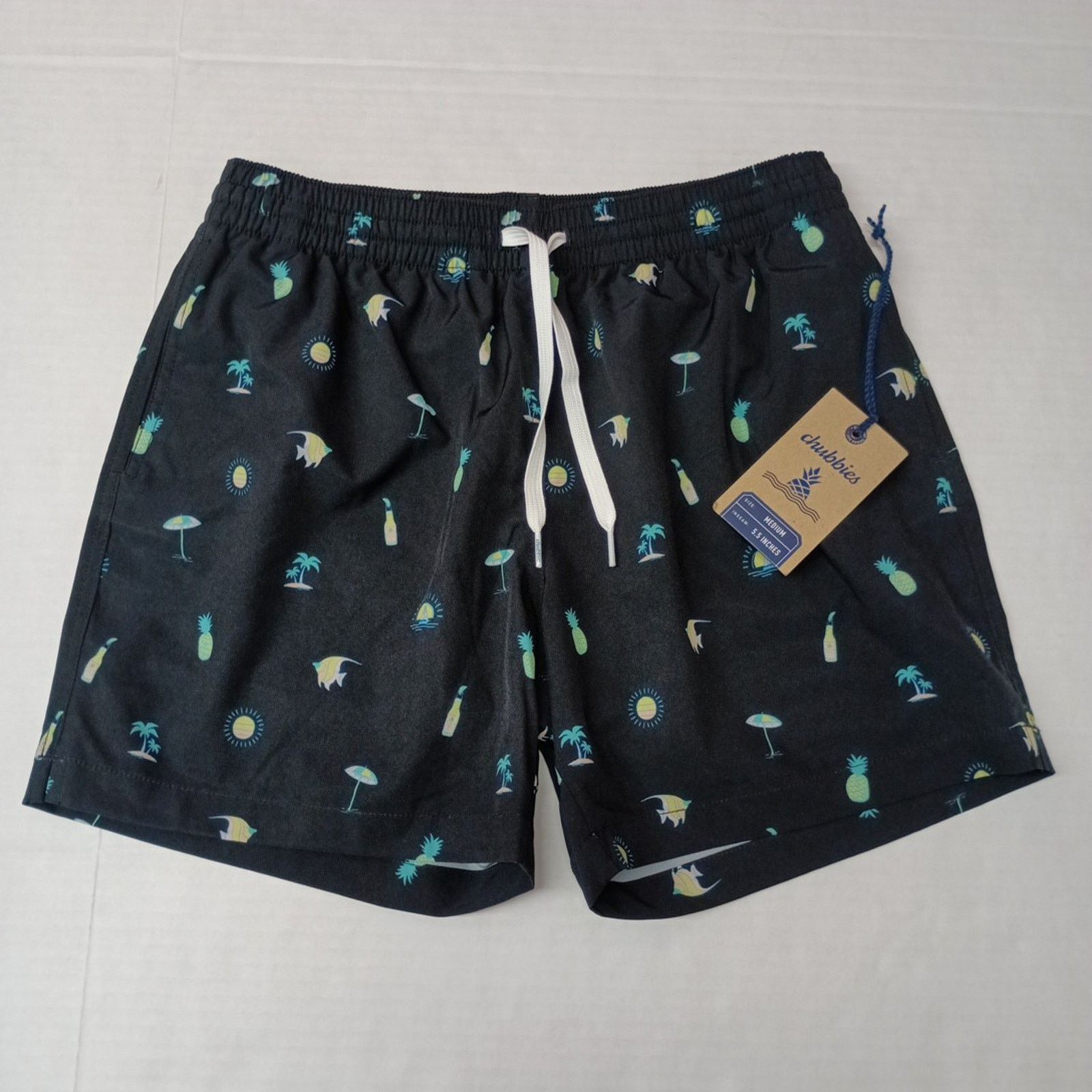 Chubbies Chubbies Mens The Beach Swim Trunks Size M Medium 5.5 Inseam Size US 30 / EU 46 - 1 Thumbnail