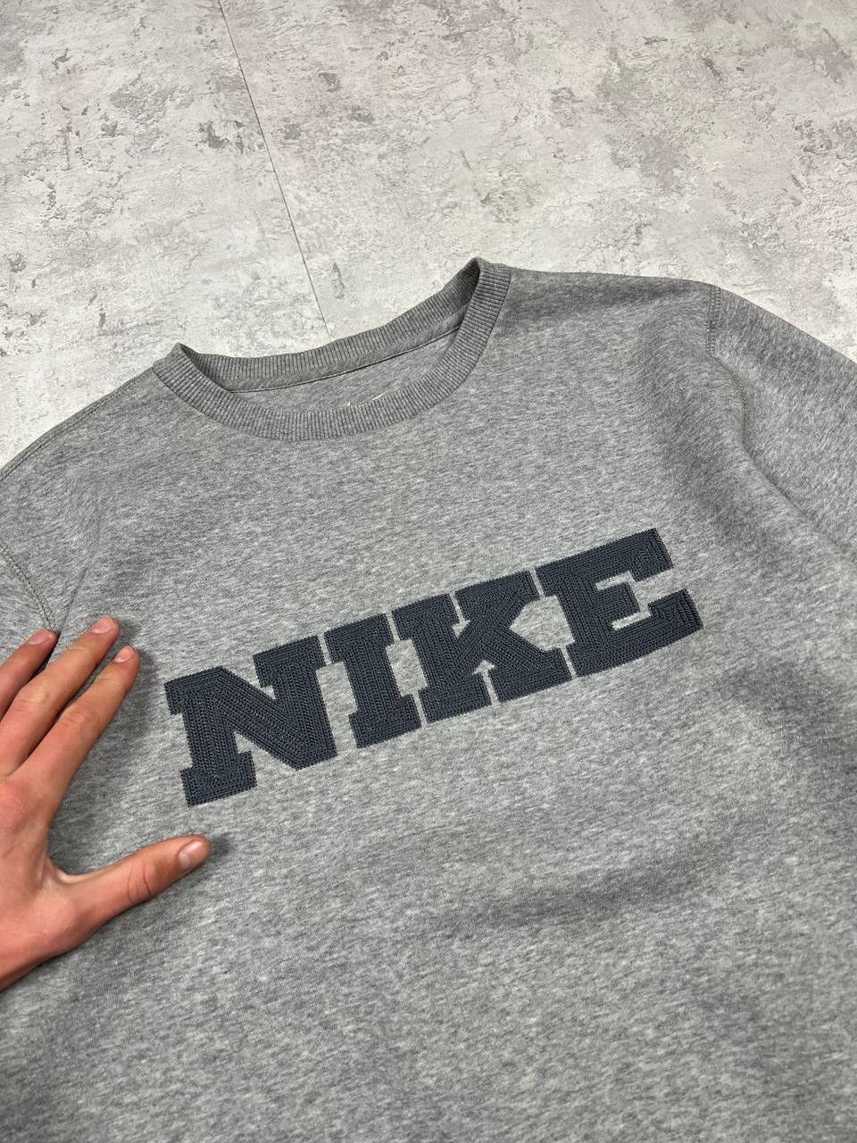 Nike Vintage Nike Sweatshirt Big Spell Out Logo Size US L / EU 52-54 / 3 - 6 Thumbnail