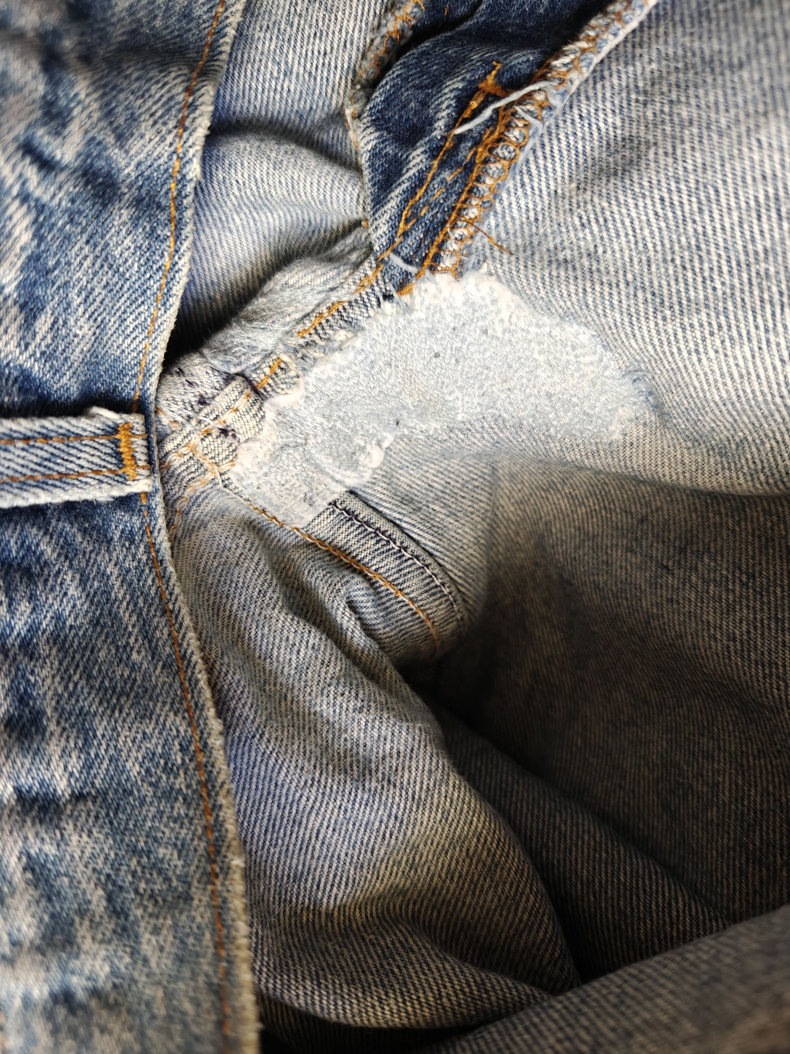 Levi's Vintage Levi's Blue Made in USA Tag 36 Size US 33 - 3 Thumbnail
