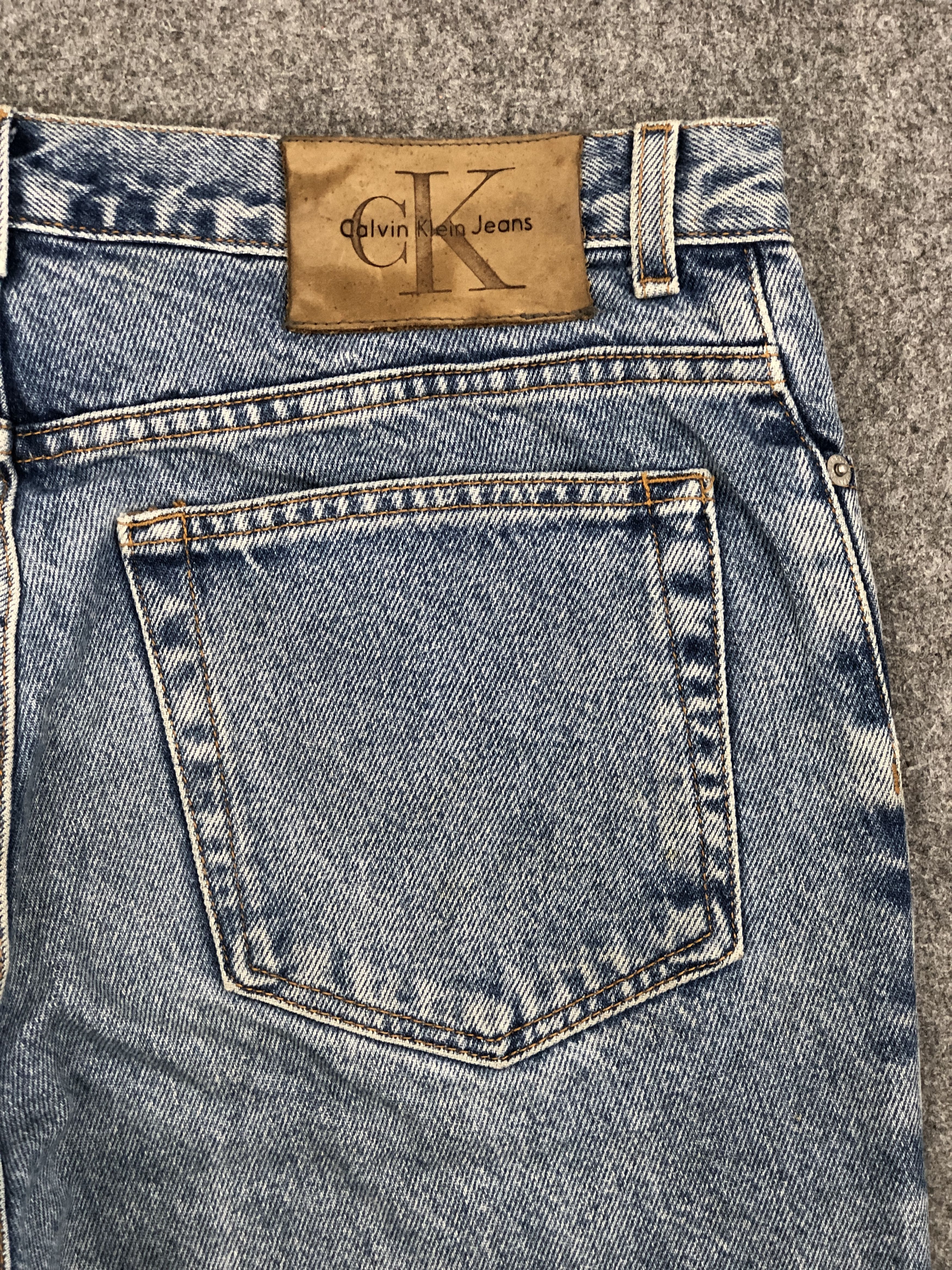 Calvin Klein Vintage Calvin Klein Faded Blue Jeans 34x30.5 S0024 Size US 34 / EU 50 - 11 Thumbnail