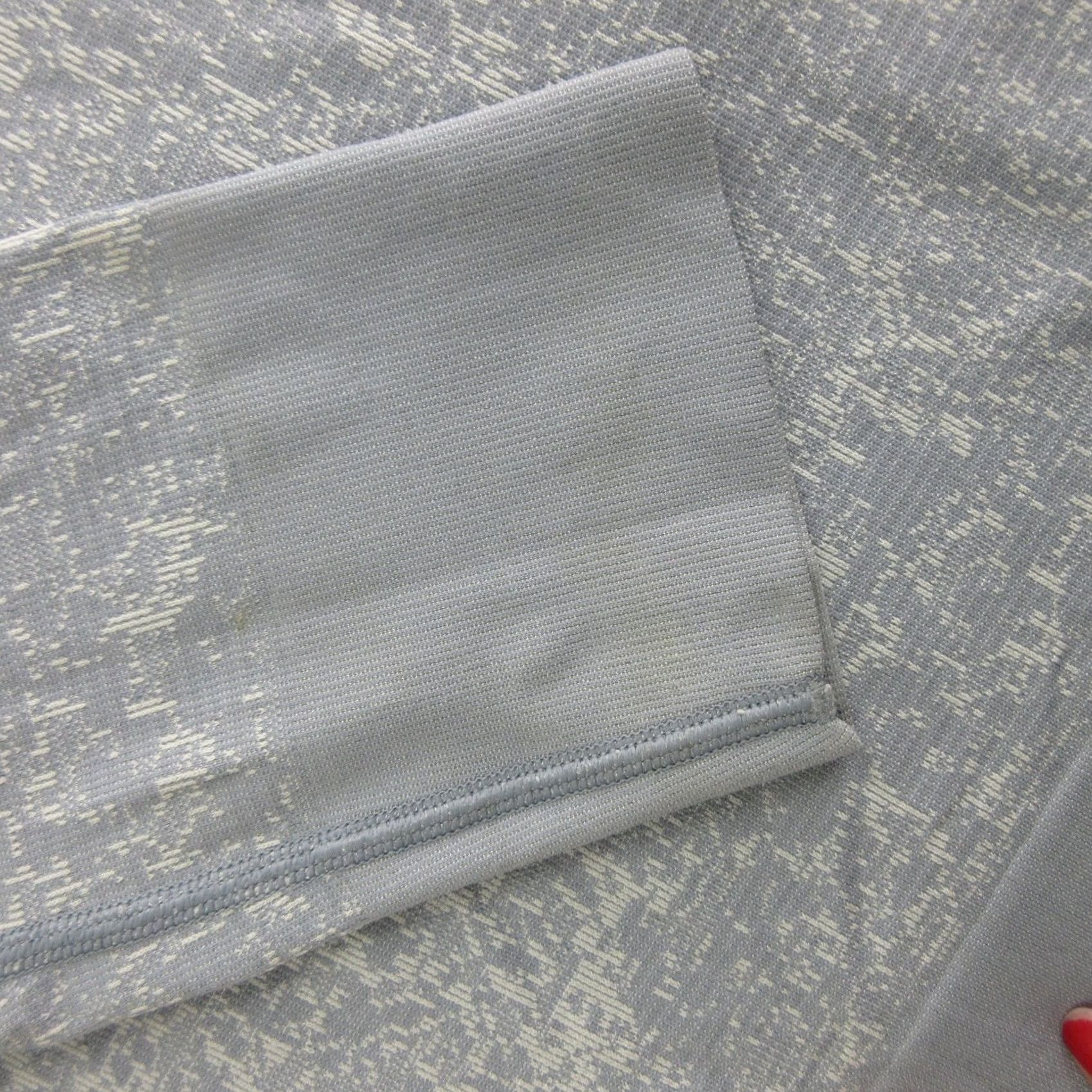 Lululemon Lululemon Shirt Womens 12 Gray Long Sleeve Crew Neck Yoga Athletic Top Size XL / US 12-14 / IT 48-50 - 7 Thumbnail