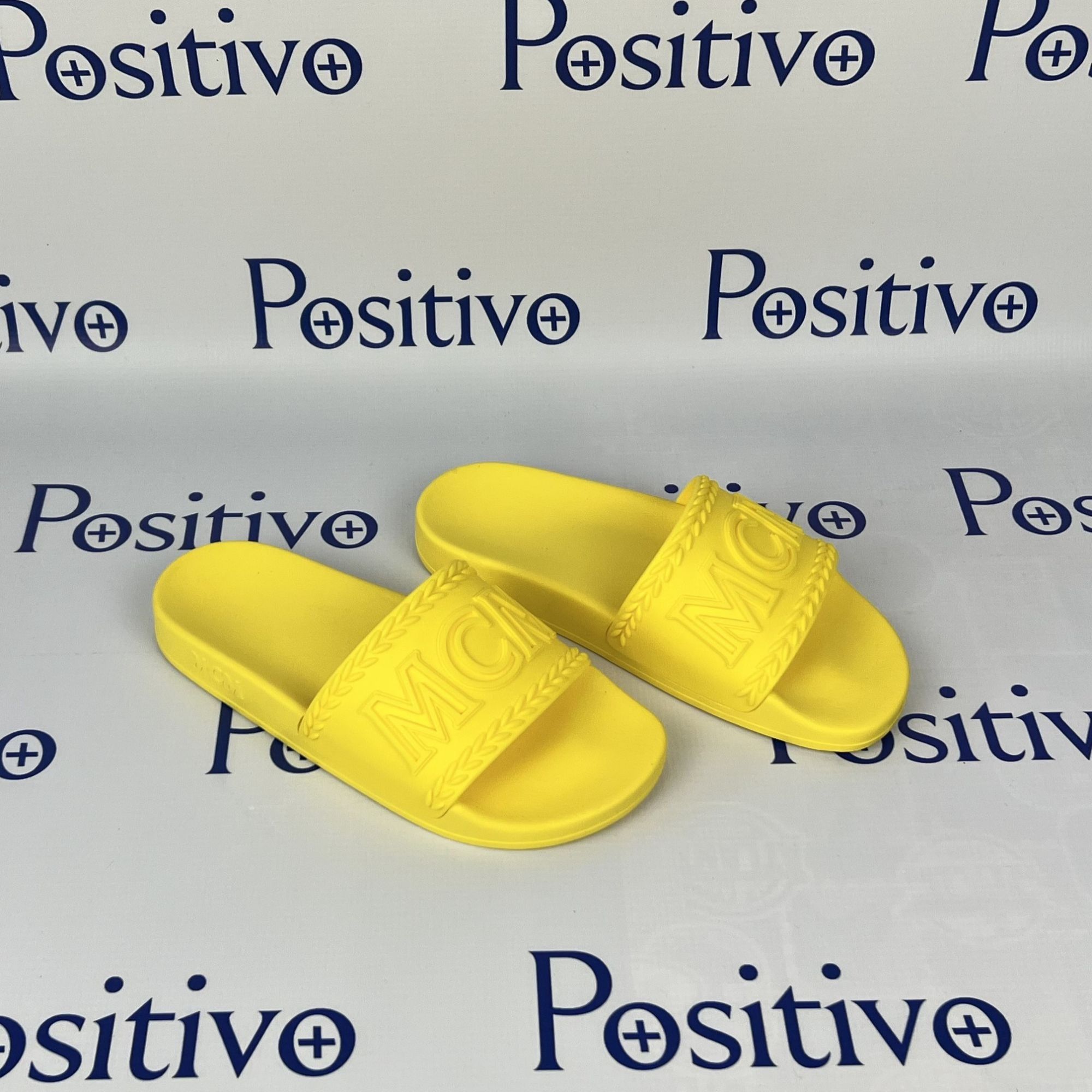 MCM MCM Yellow Big Logo Rubber Slides US 10 EU 40 Size US 10 / IT 40 - 4 Thumbnail