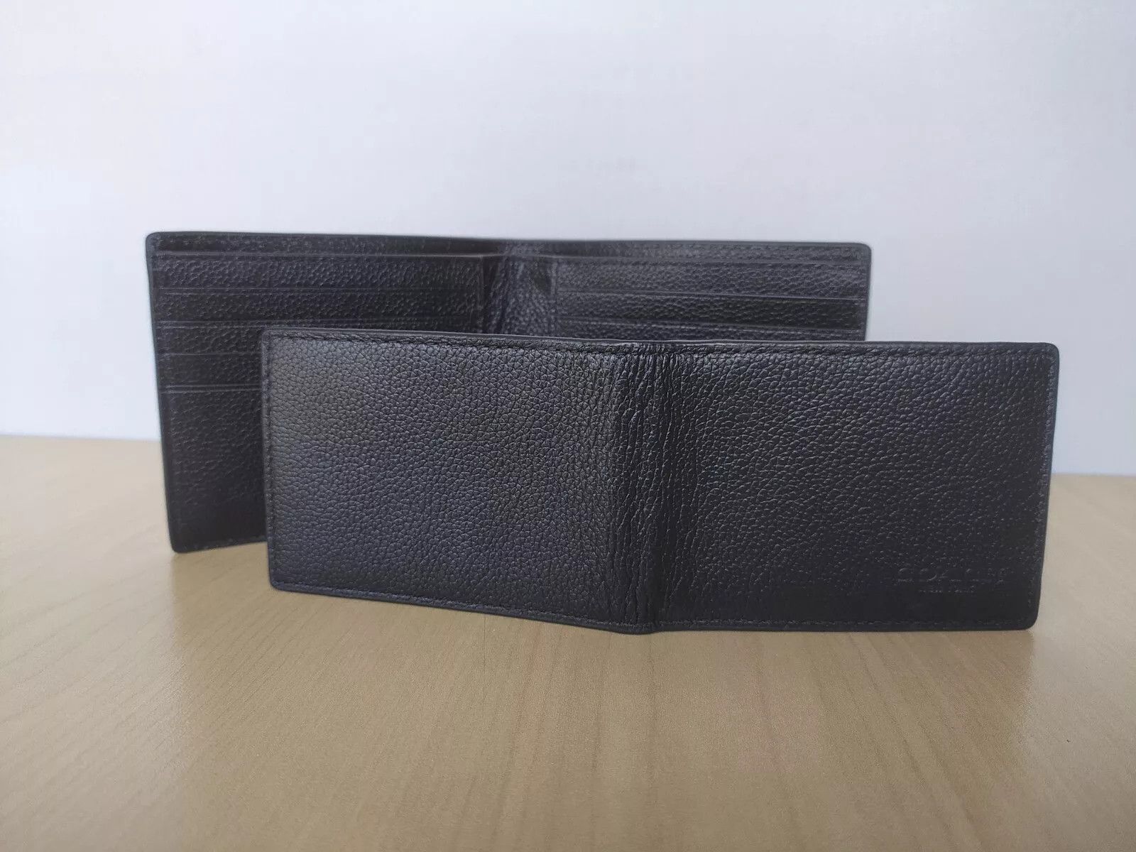 Coach Coach 3 - IN - 1 Leather Wallet T 0564 FREE SHIP Size ONE SIZE - 9 Thumbnail