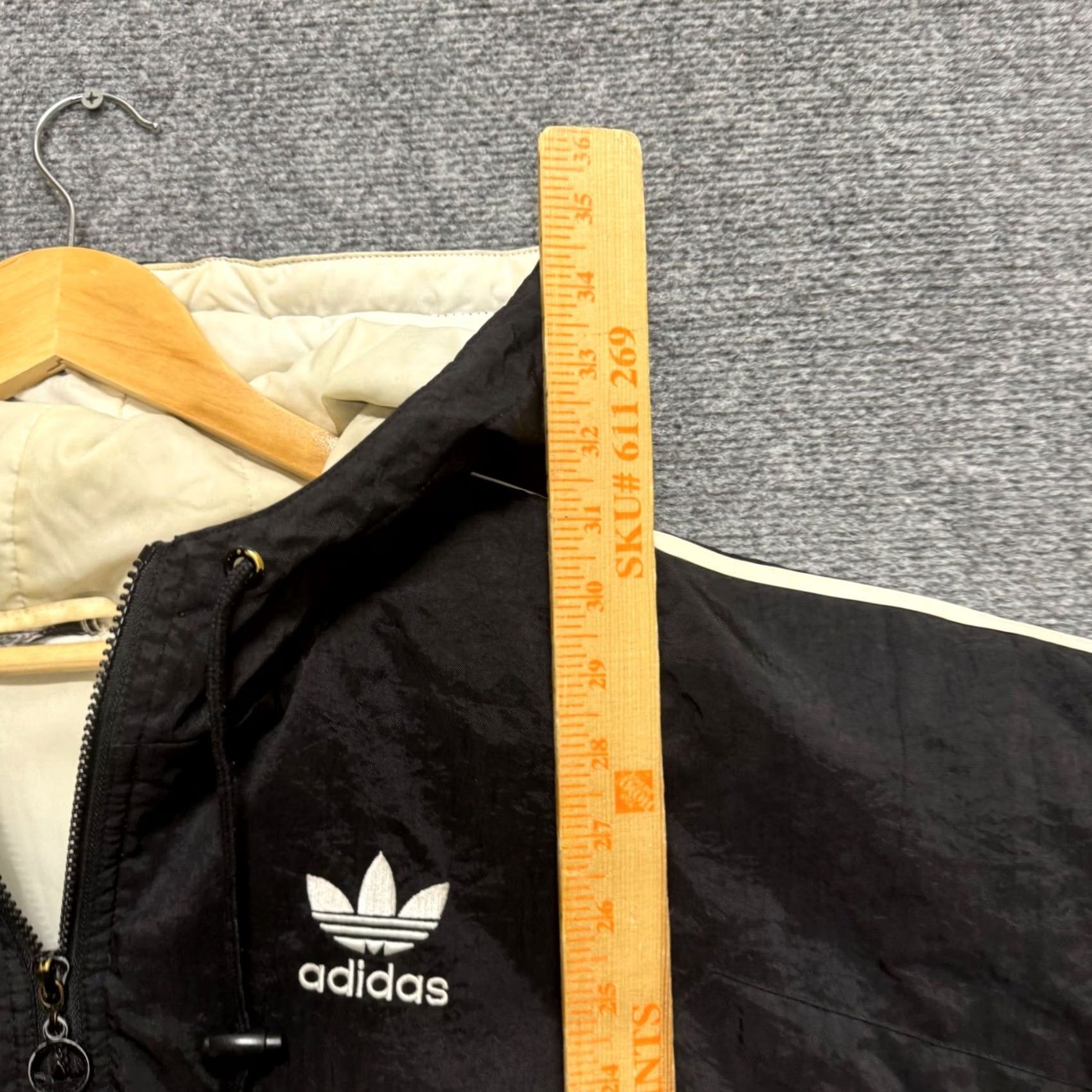 Adidas VTG Adidas Nylon Puffer Jacket Men's 2XL Black Whitr Stained 90s Embroidered Shirt Mens 2XL Black Whitr Stained 90s Embroidered Size US XXL / EU 58 / 5 - 3 Thumbnail