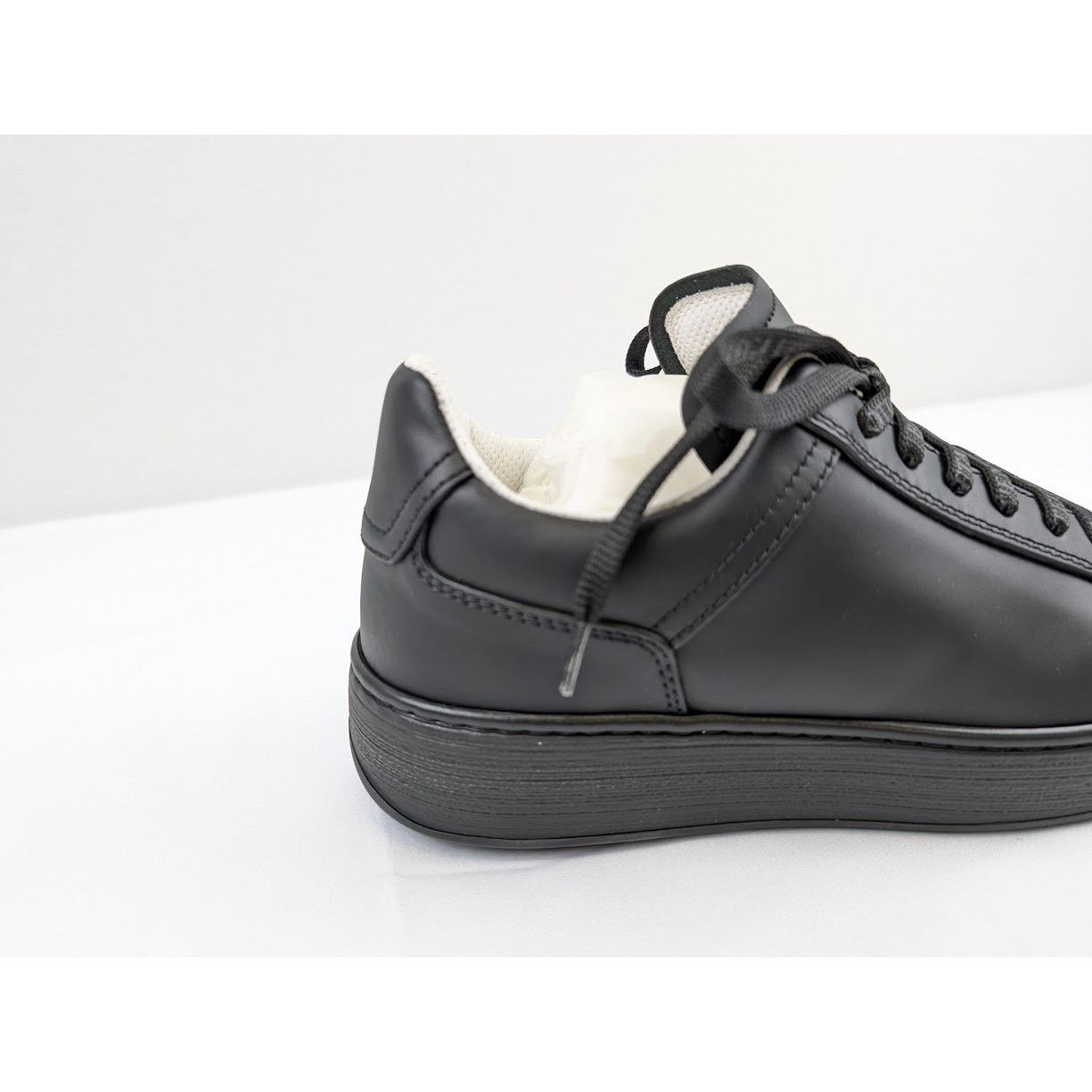 Bottega Veneta o1rshd1 Bolt Calf Low-Top Sneakers in Nero Size US 6 / EU 39 - 4 Thumbnail