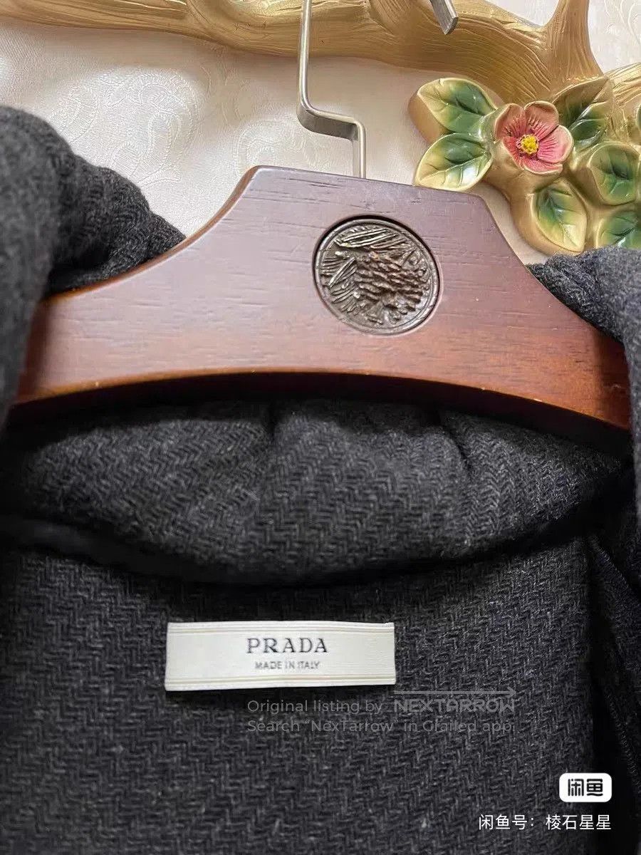 Prada Prada Runway Hepburn Style Mink Coat. Size M / US 6-8 / IT 42-44 - 2 Thumbnail
