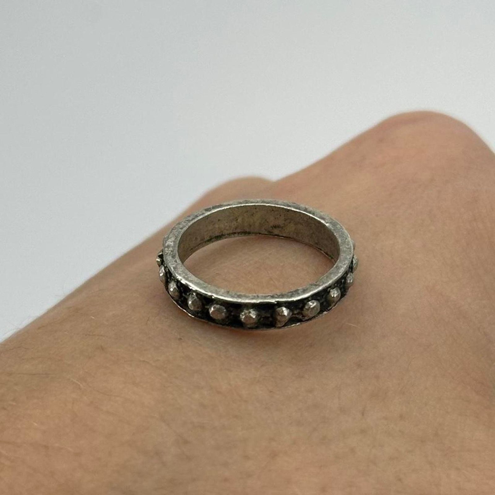 Vintage Vintage Silver Studded Mini Ball Pinky Band Ring Size ONE SIZE - 5 Thumbnail
