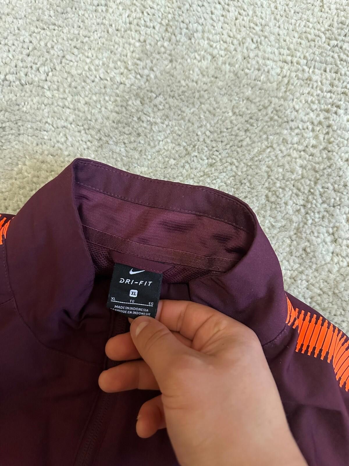Nike Nike FC Barcelona Training Jacket Shirt Jersey Sweatshirt XL Size US XL / EU 56 / 4 - 5 Thumbnail