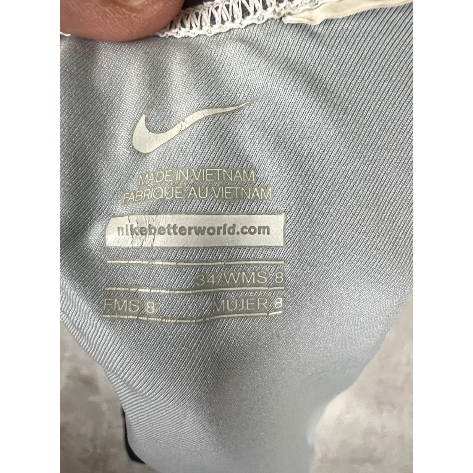 Nike Nike Swimsuit Womens 8 Black White Colorblock One Piece Racerback Athletic Size ONE SIZE - 4 Thumbnail