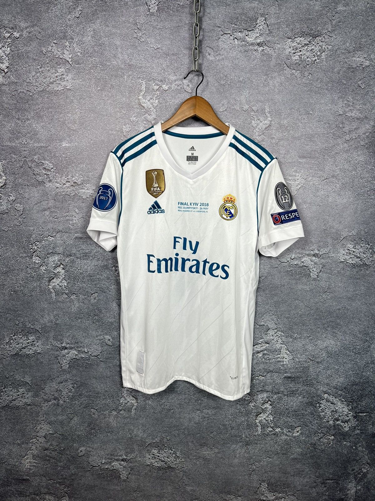Adidas Adidas #8 Toni Kross Real Madrid Final Kiev 2018 Jersey Size US M / EU 48-50 / 2 - 3 Thumbnail