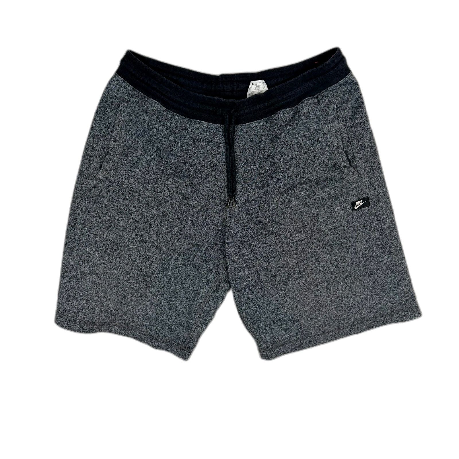Nike Nike Men’s XL Sportswear Shorts Dark Grey Heather Black Wais Size US 26 / EU 42 - 1 Thumbnail