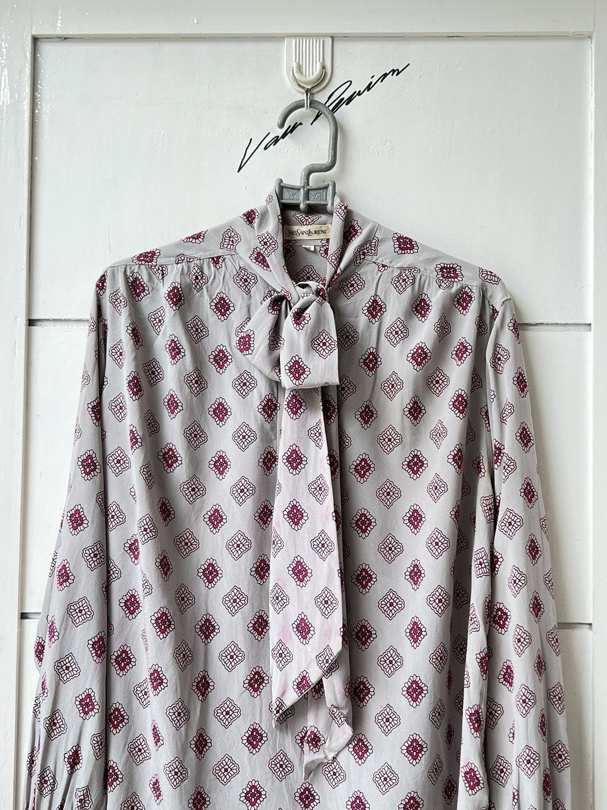 Yves Saint Laurent Yves Saint Laurent YSL Motive Blouse Size L / US 10 / IT 46 - 2 Thumbnail