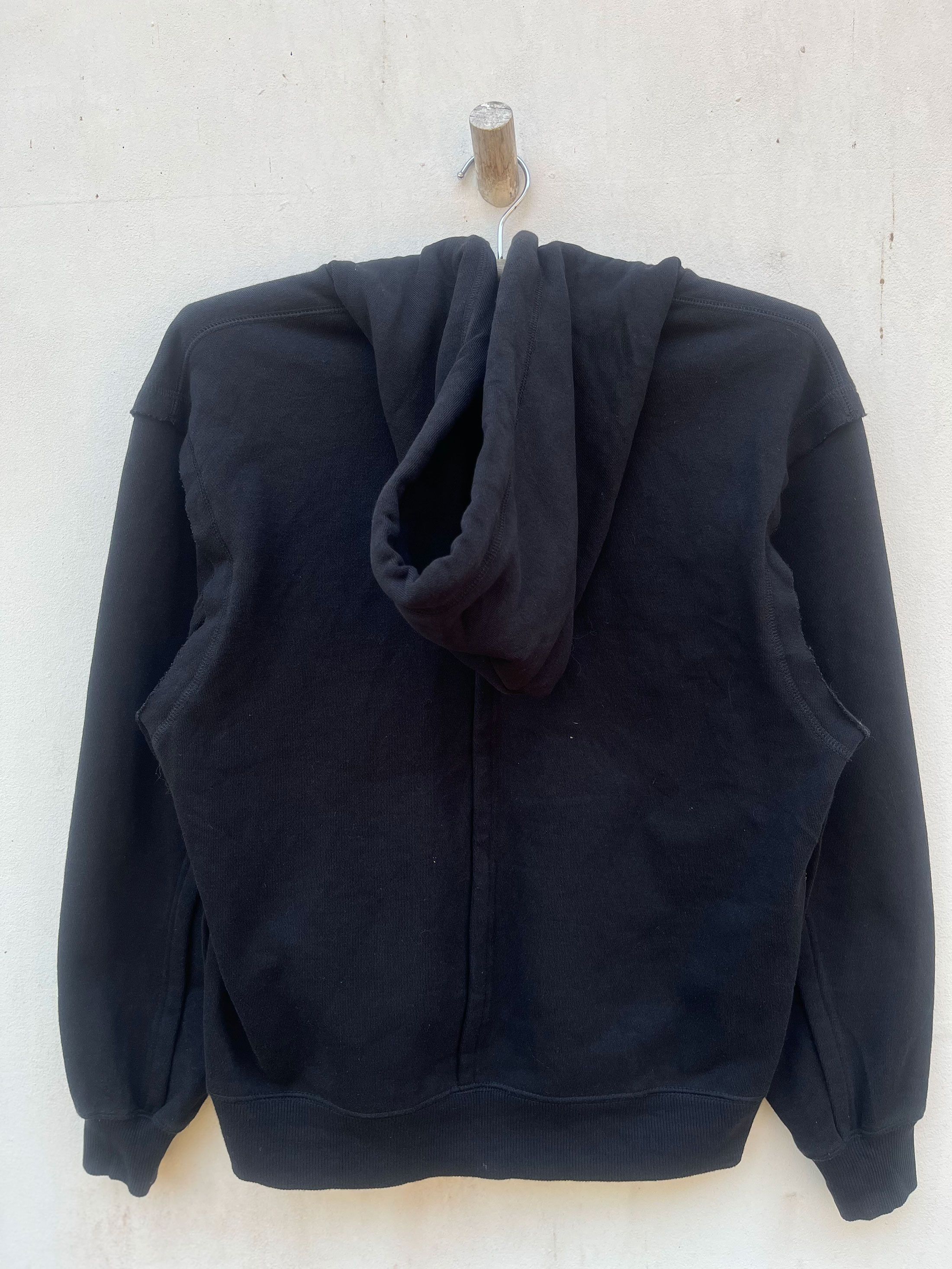 Undercover Undercover Japan x Gu Asymmetric Pull Over Hooded Warm Shirt Size US S / EU 44-46 / 1 - 4 Thumbnail