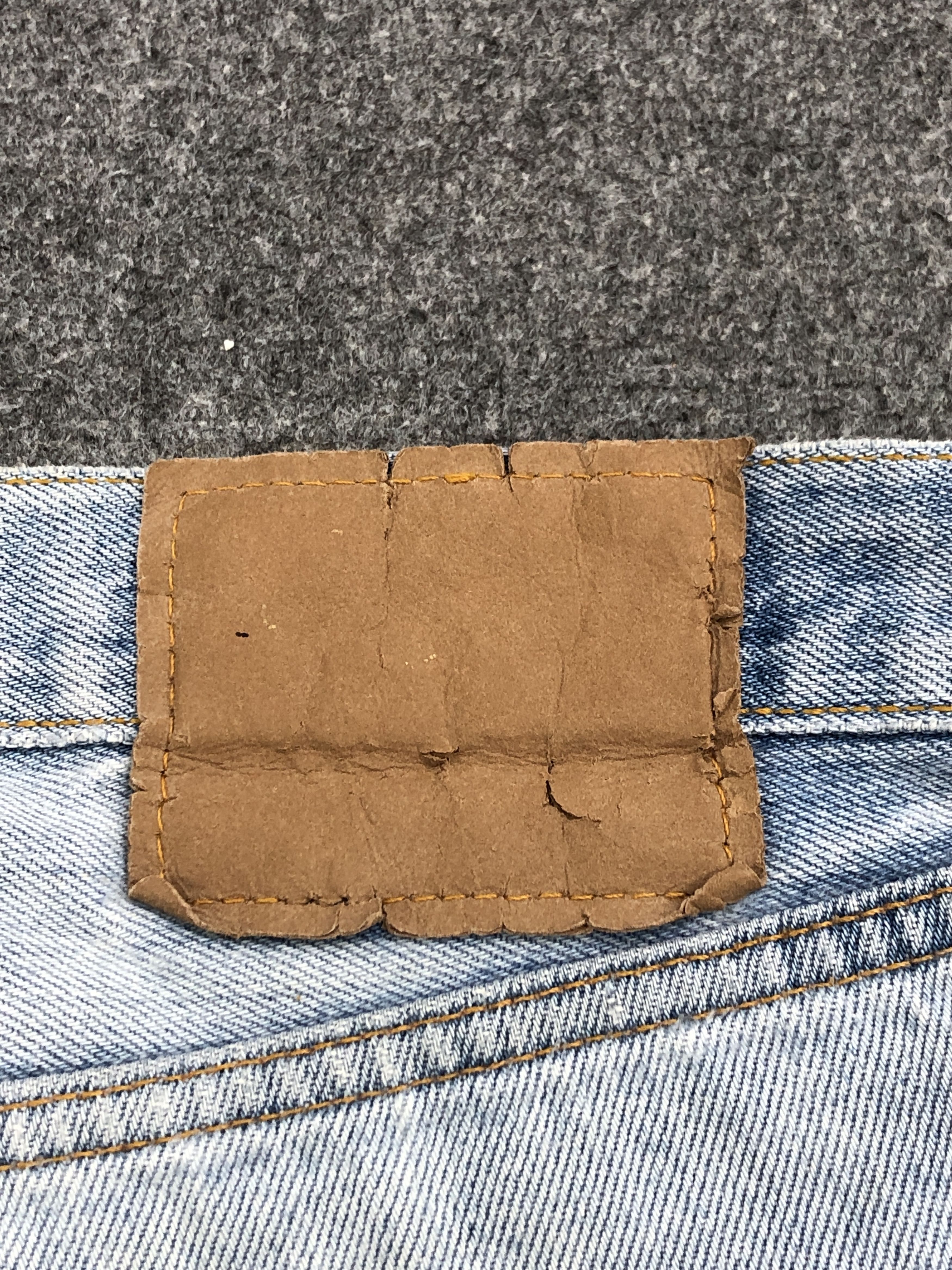 Levi's × Vintage Vintage 90s Levis 501 Splatter Paint Light Wash Jeans Size US 32 / EU 48 - 5 Thumbnail