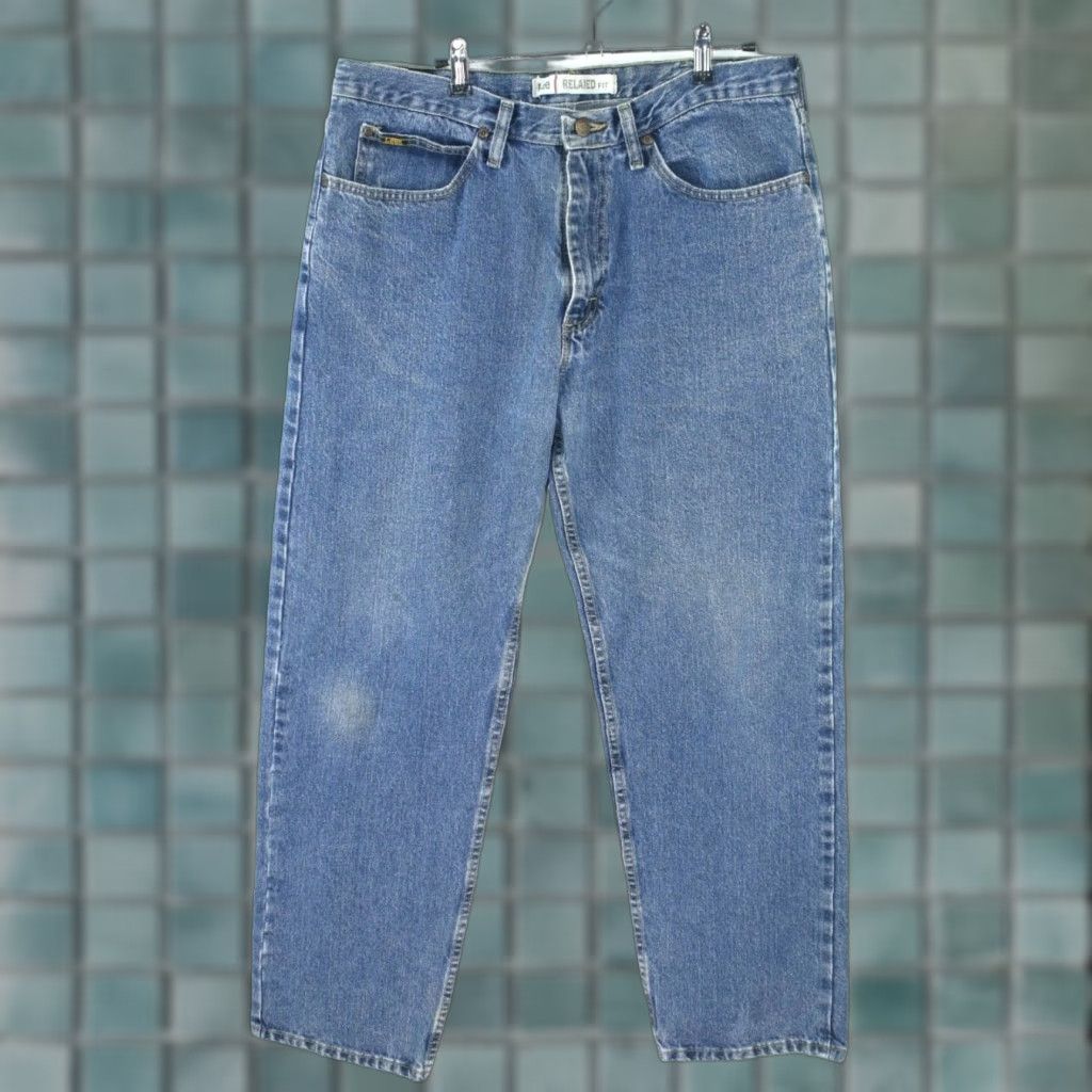 Lee VINTAGE Lee Mens Relaxed Fit Straight Flat Front Jeans Blue 36 Regular 34x31 5-Pocket Denim 90s Theme Mens Size US 36 / EU 52 - 1 Thumbnail