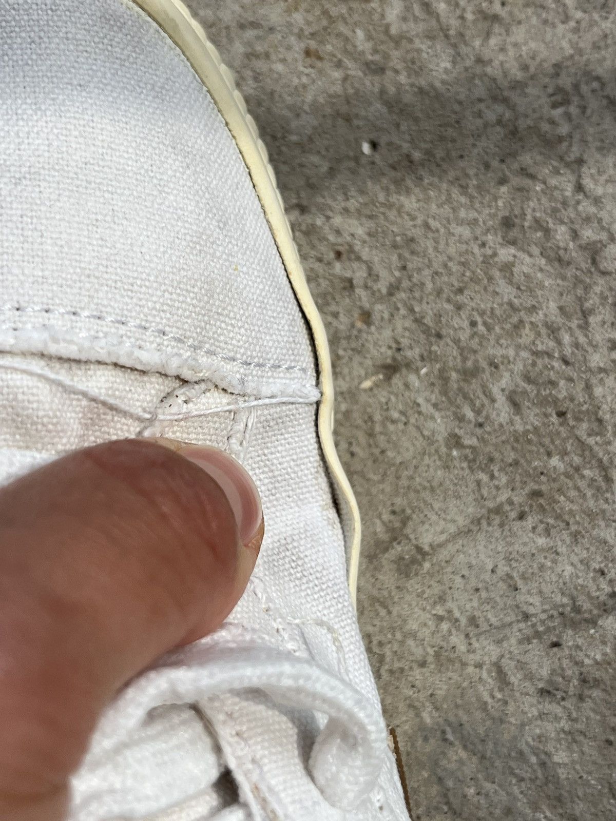 Off-White Off-White Vulcanized Canvas Distressed Low-top Sneakers Y2K Size US 6 / EU 39 - 7 Thumbnail