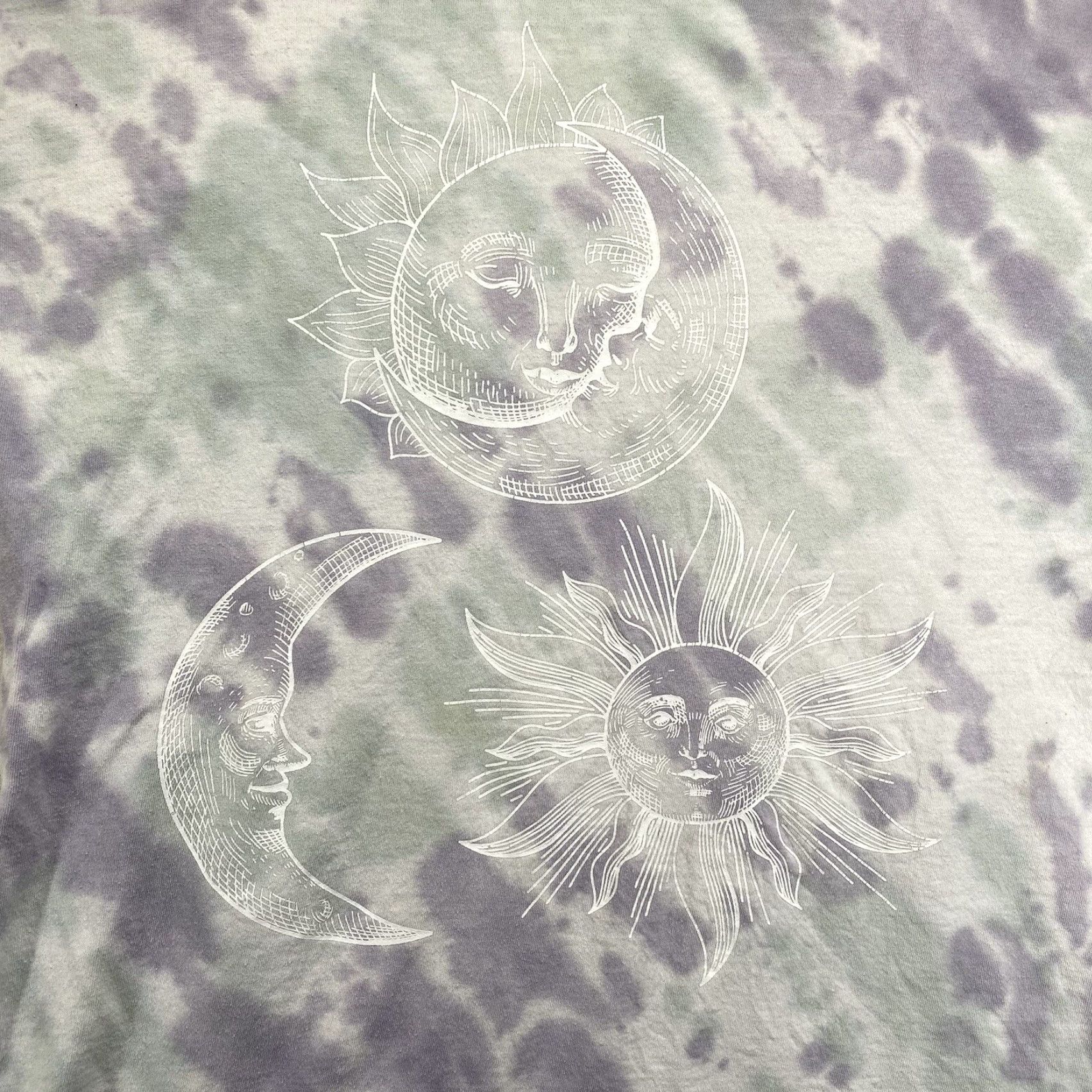 Vintage VINTAGE Desert Dreamer Women's T-Shirt Boxy Fit Summer Tie Dye Purple White Short Sleeve Moon Sun Boho Casual Size L / US 10 / IT 46 - 2 Thumbnail