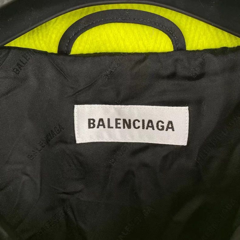 Balenciaga Balenciaga size 34 Patchwork monogrammed denim assault jack Size US S / EU 44-46 / 1 - 3 Thumbnail