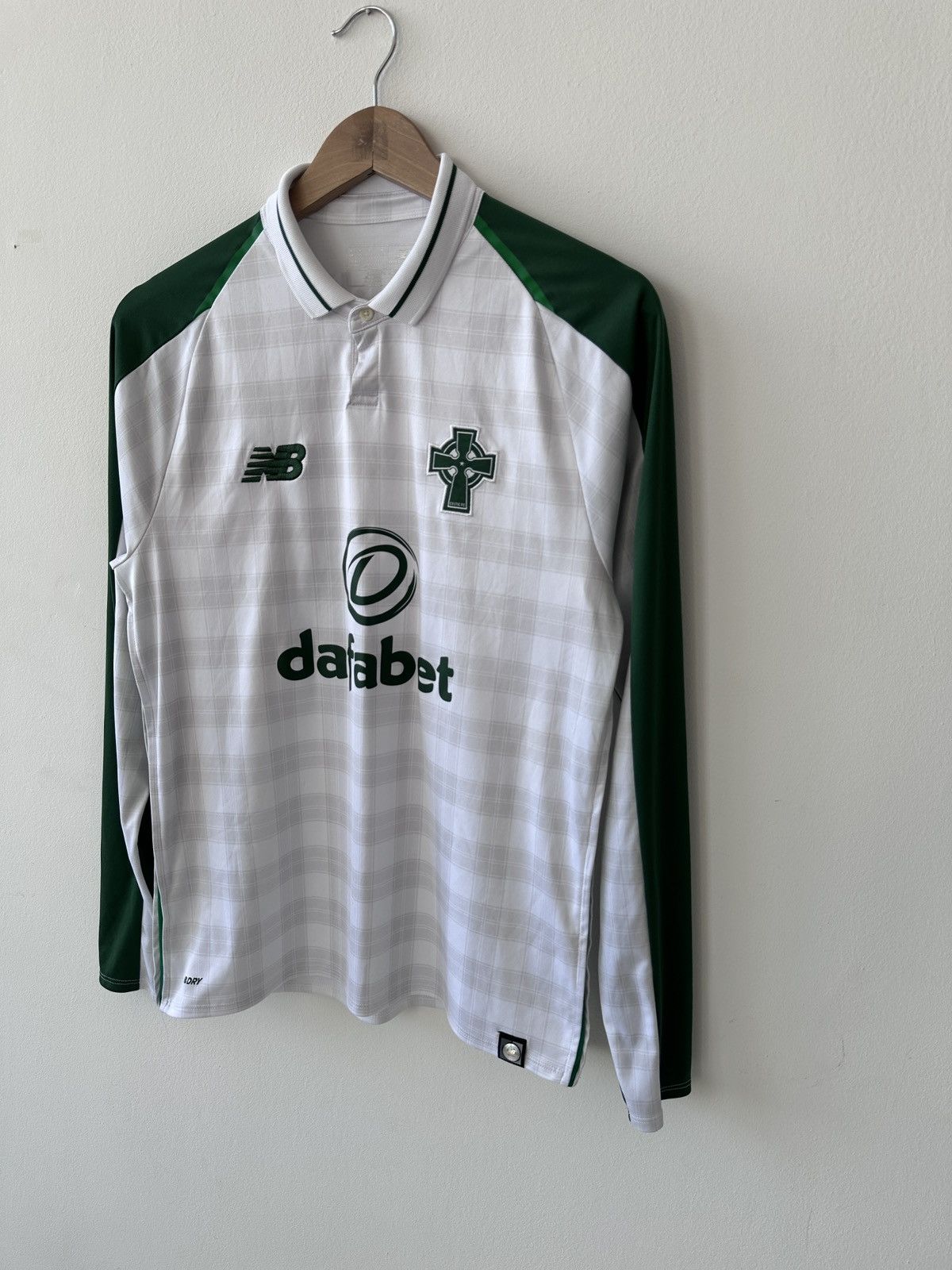 New Balance New balance Celtic 2018/2019 Away Long Sleeve Jersey Size US S / EU 44-46 / 1 - 3 Thumbnail