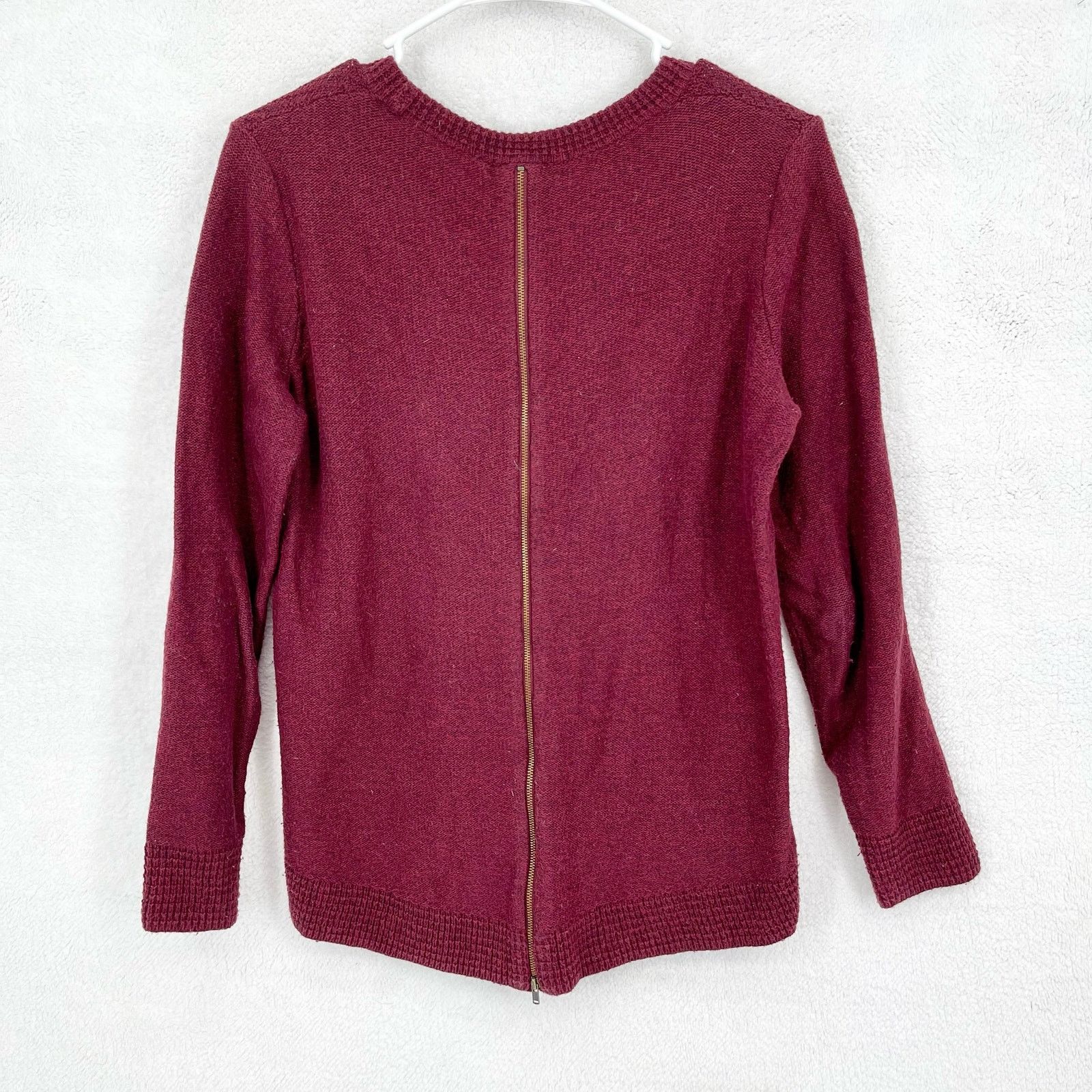 Madewell Madewell Back Zip Burgundy Long Sleeve Crew Neck Sweater Size S / US 4 / IT 40 - 4 Thumbnail