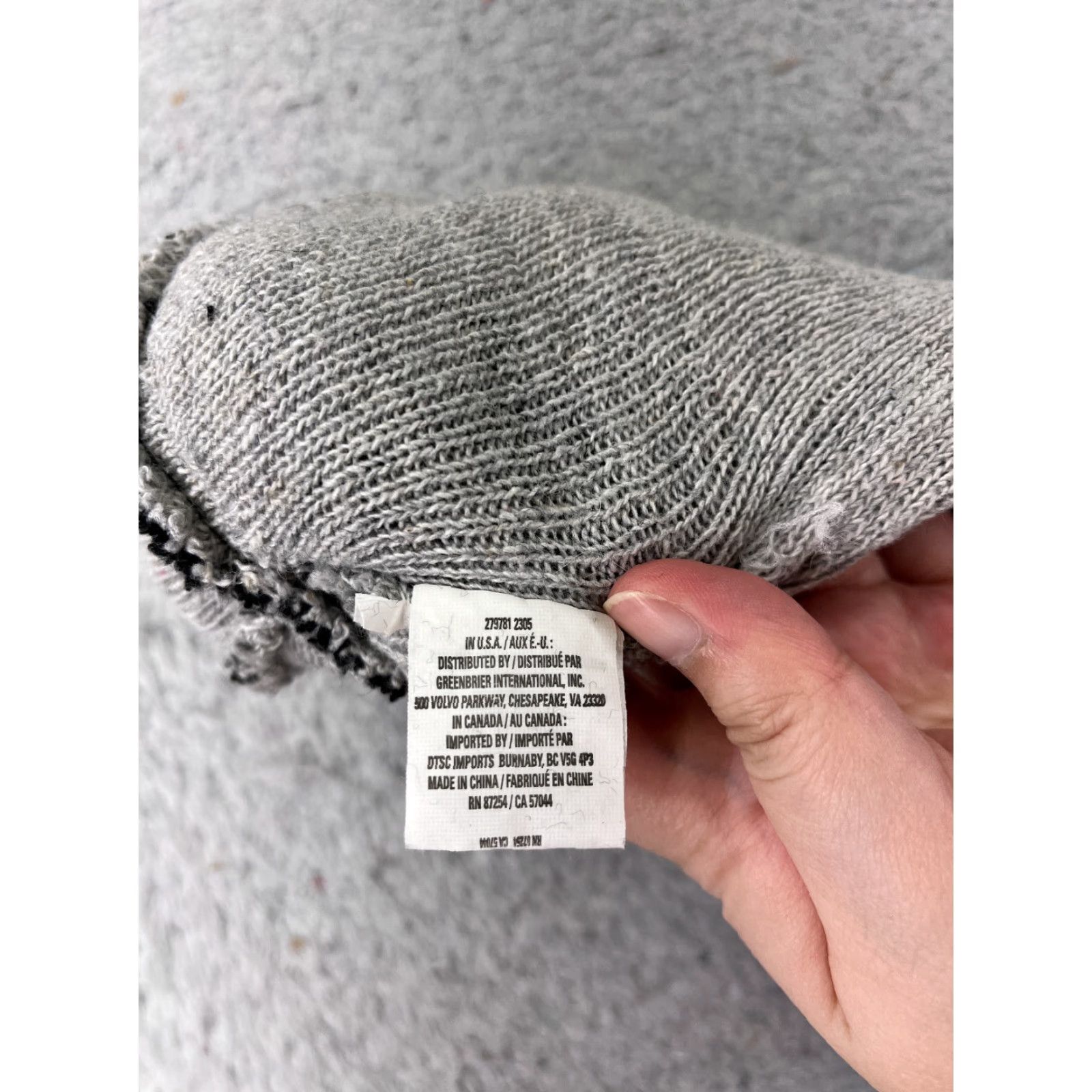 Vintage Dollar Tree Beanie Adult One Size Gray Striped Knit Polyester Ski Pom Unisex Adults Size ONE SIZE - 8 Thumbnail
