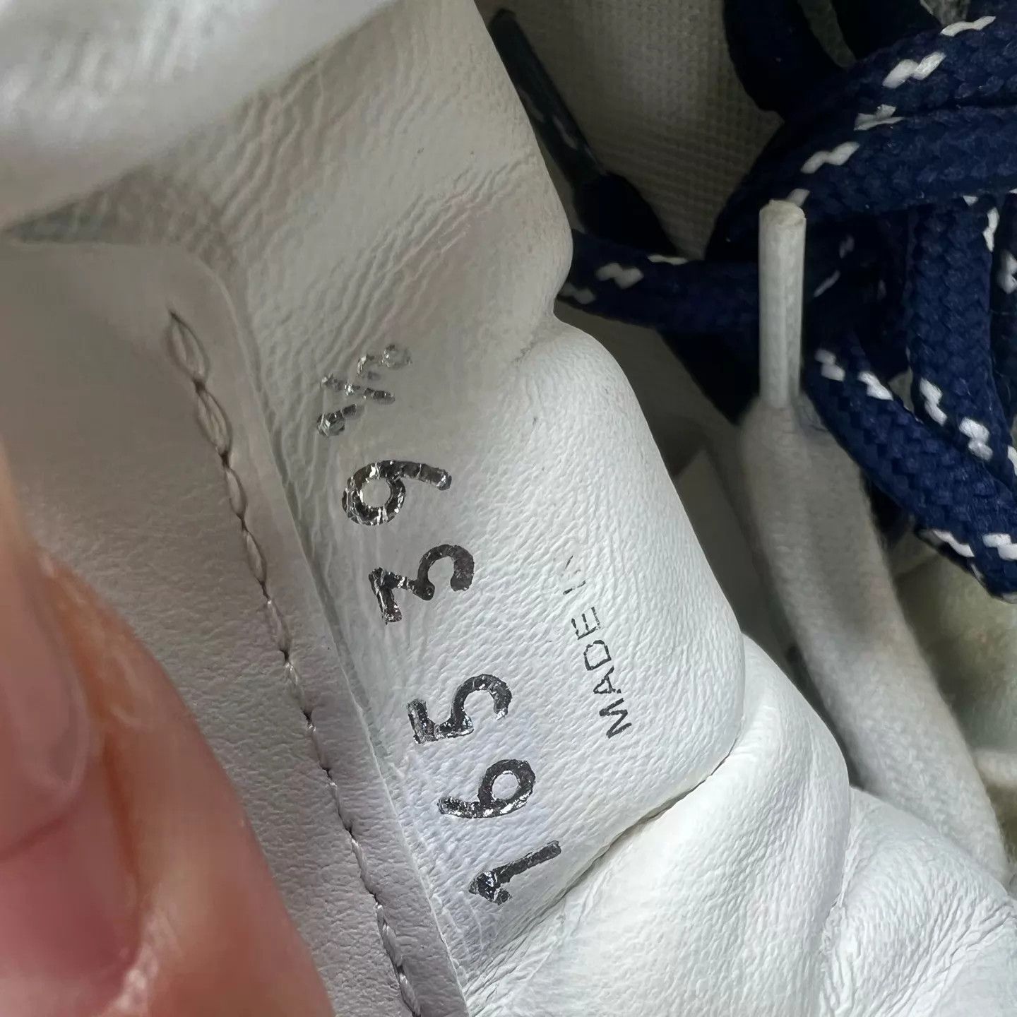 Miu Miu MIU MIU NB530 White 39.5 Like New Size US 9 / IT 39 - 8 Thumbnail
