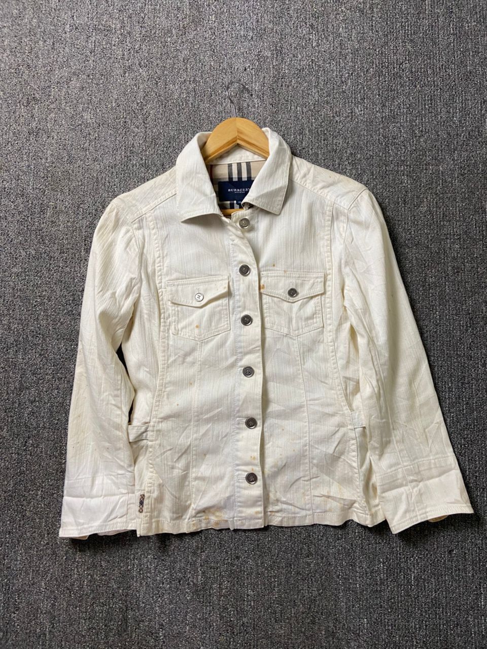 Burberry Burberry London Cropped Denim Jacket (202) Size XS / US 0-2 / IT 36-38 - 1 Thumbnail