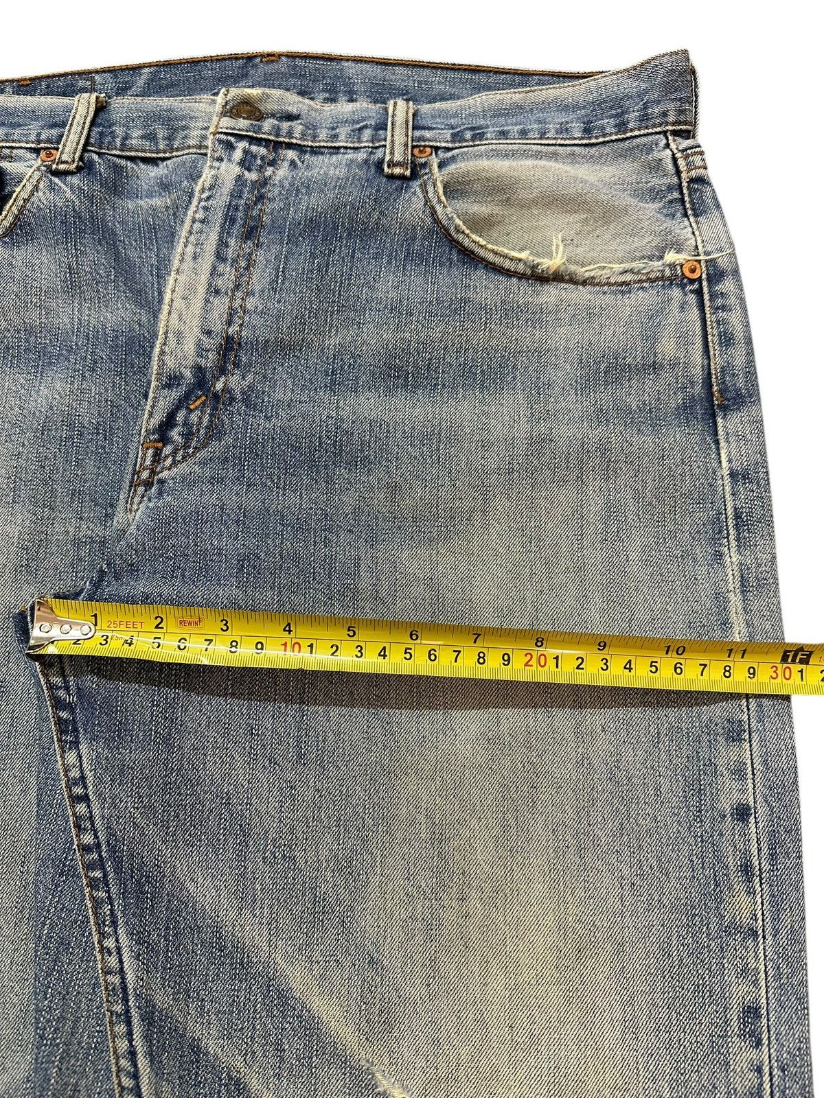 Levi's Vintage 90s Levis 505 Blue Faded Wash Distressed Loose Jeans Size US 34 / EU 50 - 15 Thumbnail