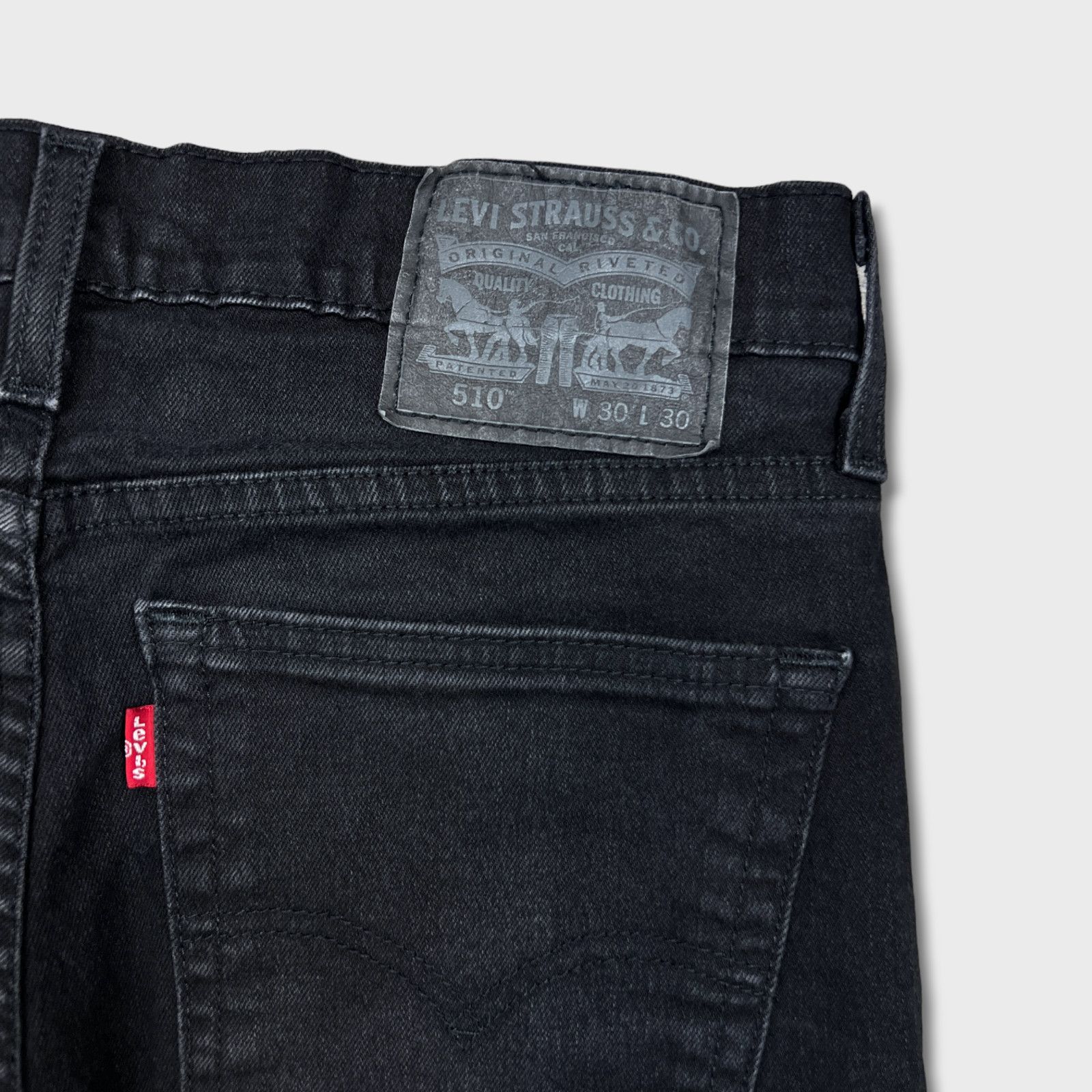 Levi's × Vintage Levi's 510 Jeans Mens 30x30 Black Skinny Fit Slim Dark Denim Size US 30 / EU 46 - 7 Thumbnail