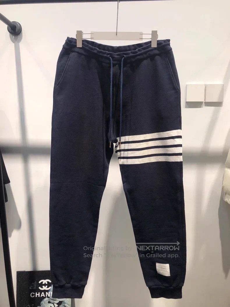 Thom Browne Thom Browne size 4 Four-Stripe Fleece Pants Navy Blue Size US 27 - 1 Thumbnail