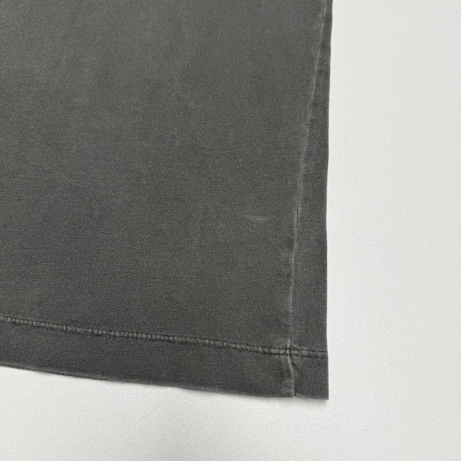 Guess Guess Originals T Shirt Mens L 24x28 Faded Black Gray Short Size US L / EU 52-54 / 3 - 9 Thumbnail