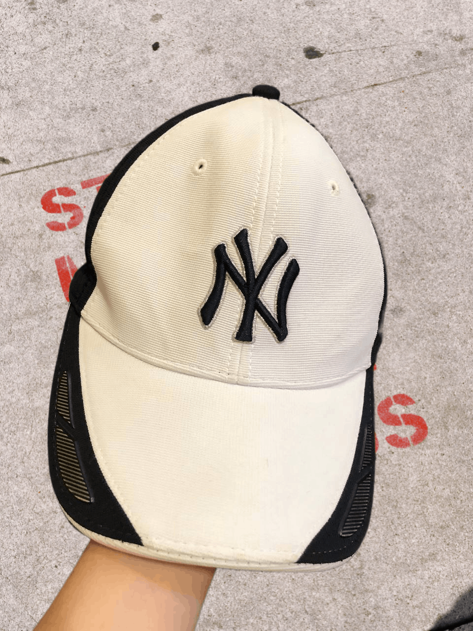 New York Yankees Vintage Cap One Size big logo New York Yankees Size ONE SIZE - 1 Thumbnail