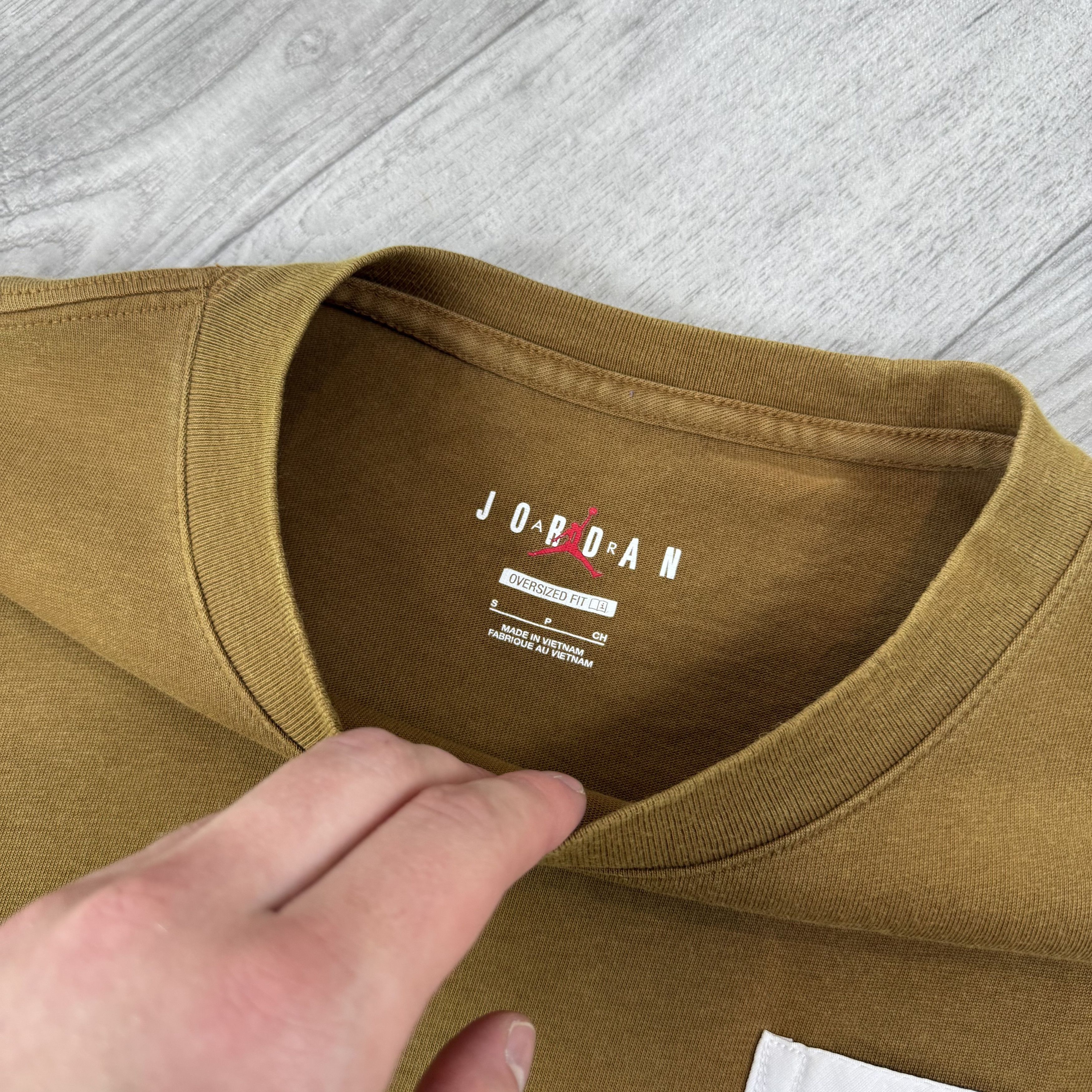 Jordan Brand Air Jordan Oversized Brown Tee Shirt Size US M / EU 48-50 / 2 - 7 Thumbnail