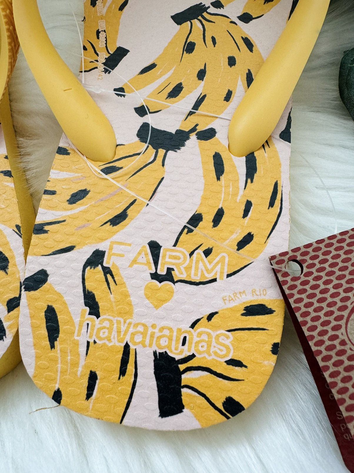 Farm Rio FARM Rio x Havaianas Cheetah Bananas Flip Flops, Size 9-10 Size US 9.5 / IT 39.5 - 6 Thumbnail